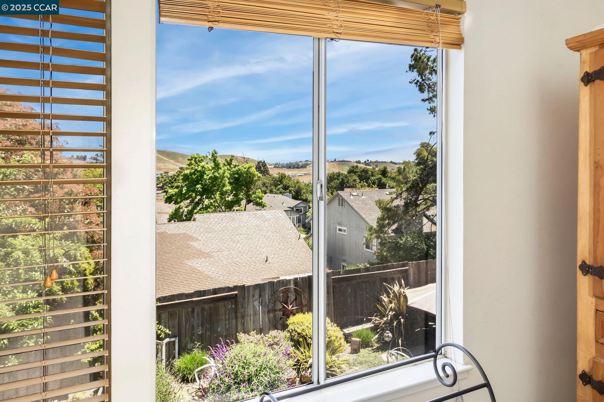 Detail Gallery Image 31 of 55 For 108 Sunnyglen Dr, Vallejo,  CA 94591 - 4 Beds | 2/1 Baths