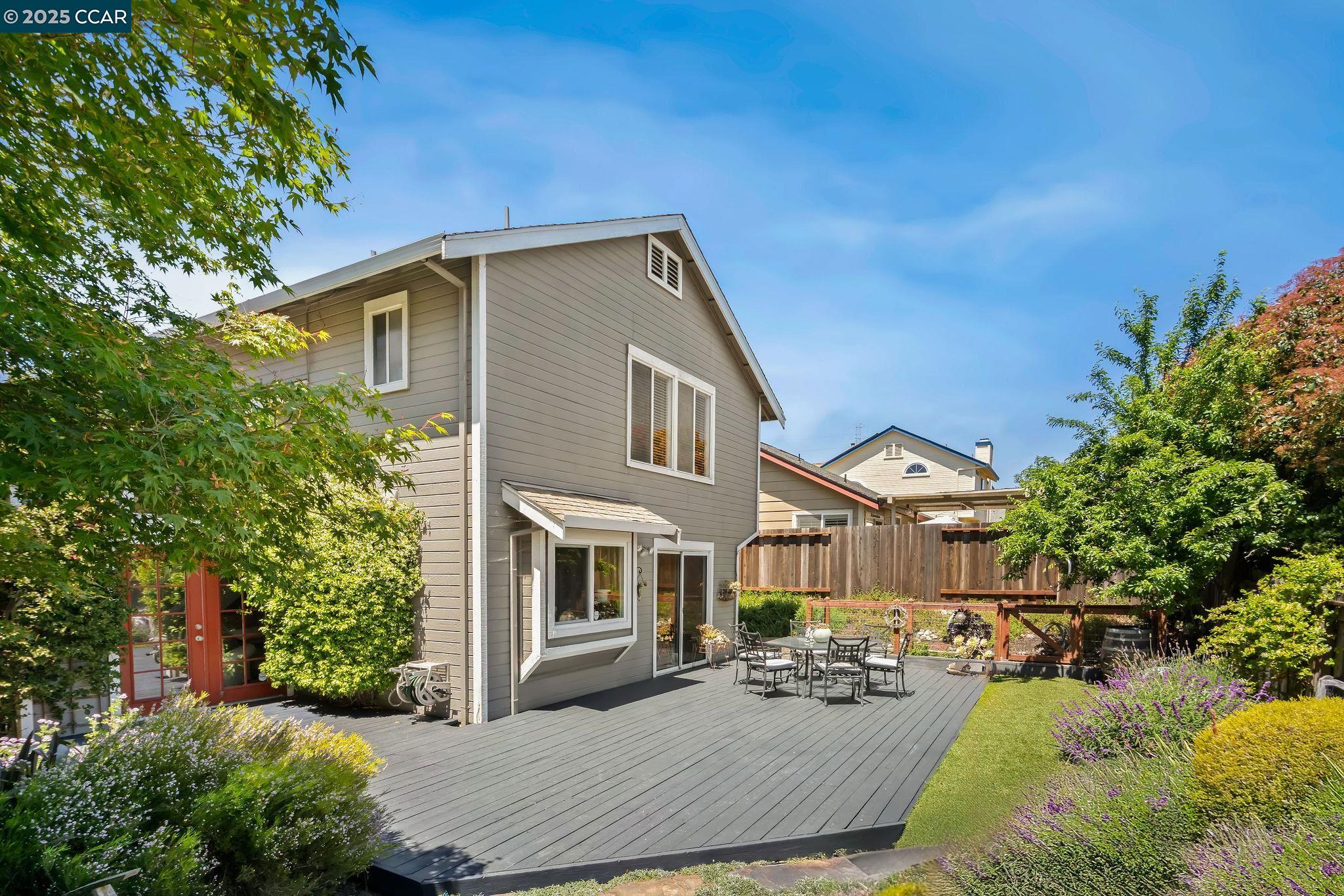 Detail Gallery Image 34 of 55 For 108 Sunnyglen Dr, Vallejo,  CA 94591 - 4 Beds | 2/1 Baths