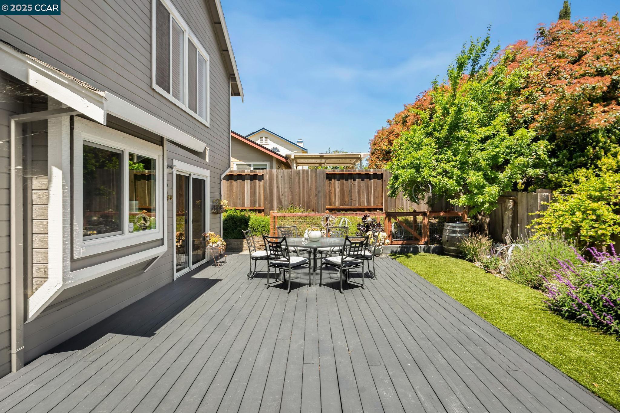 Detail Gallery Image 35 of 55 For 108 Sunnyglen Dr, Vallejo,  CA 94591 - 4 Beds | 2/1 Baths