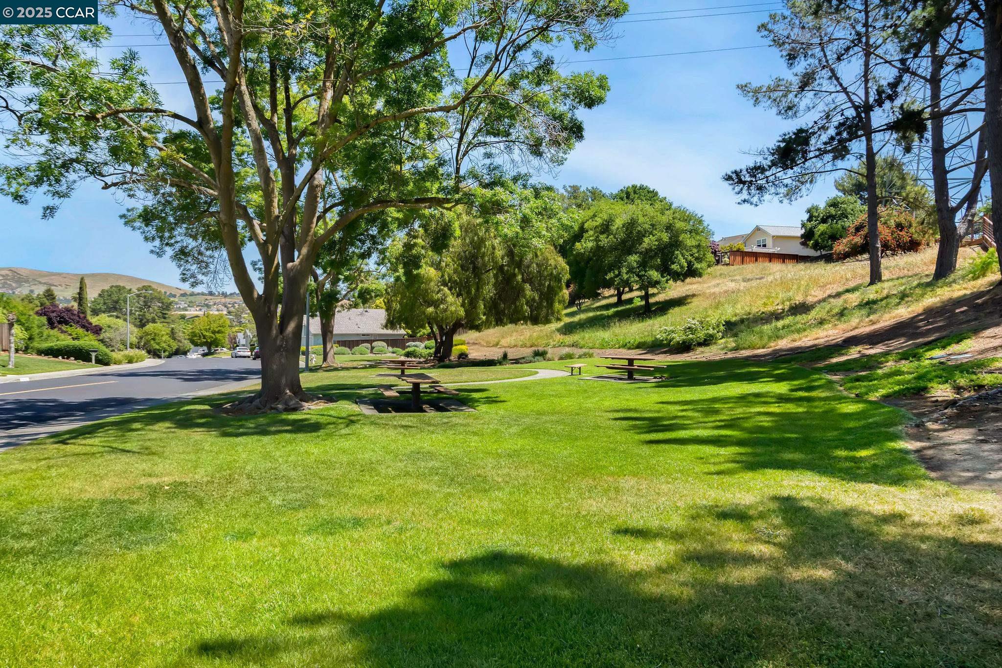 Detail Gallery Image 47 of 55 For 108 Sunnyglen Dr, Vallejo,  CA 94591 - 4 Beds | 2/1 Baths
