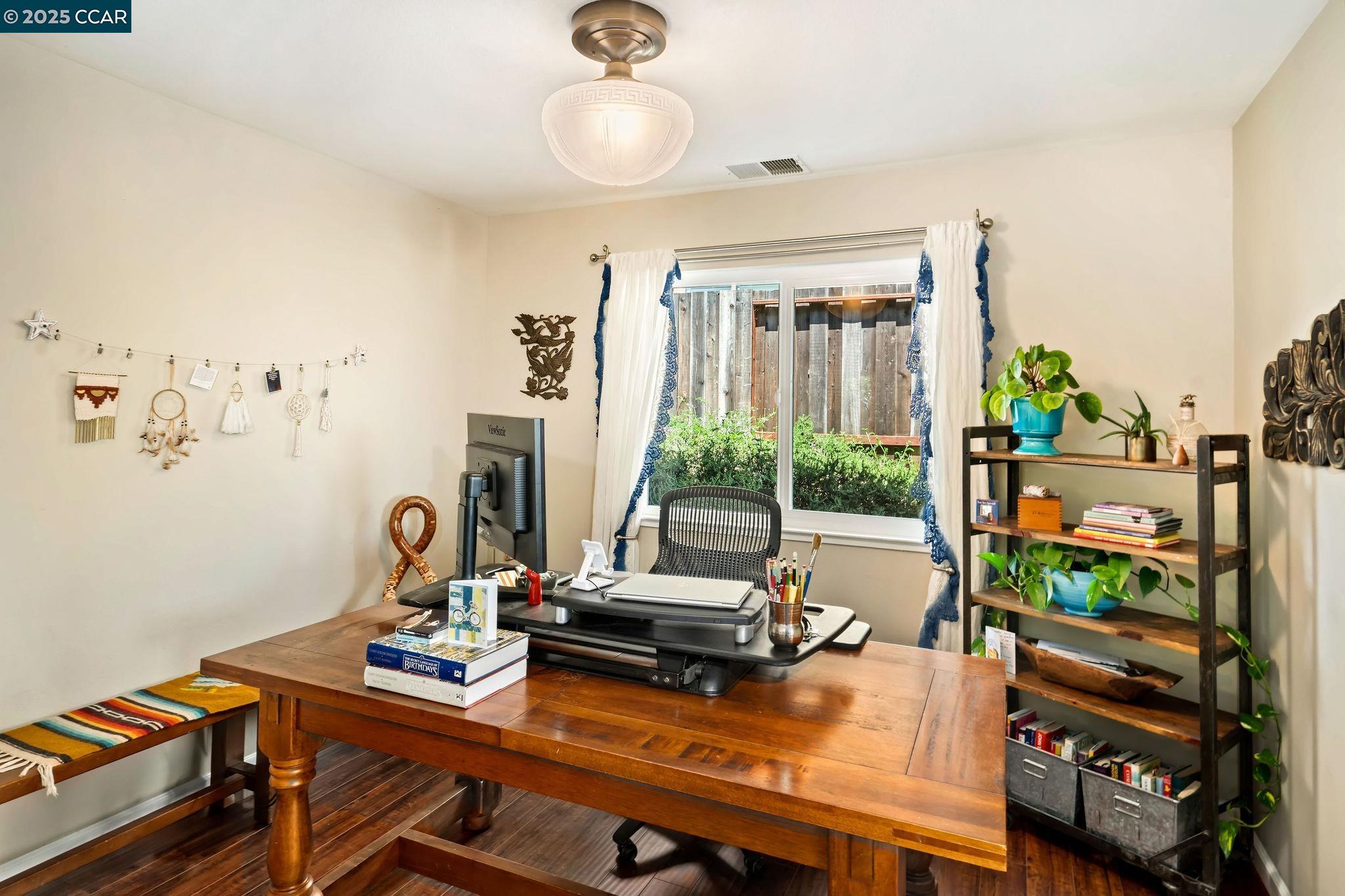 Detail Gallery Image 10 of 55 For 108 Sunnyglen Dr, Vallejo,  CA 94591 - 4 Beds | 2/1 Baths