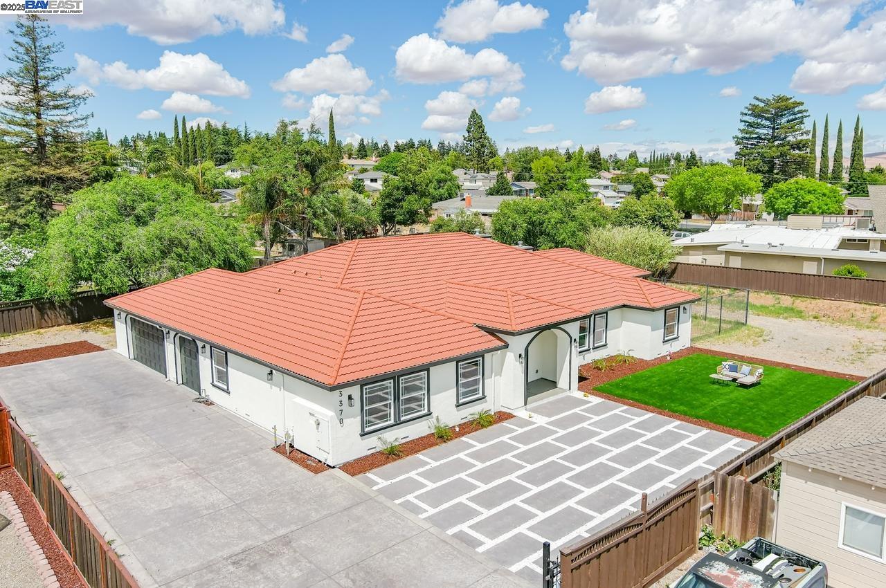 Detail Gallery Image 2 of 60 For 3370 Gardella Plz, Livermore,  CA 94551 - 5 Beds | 3 Baths