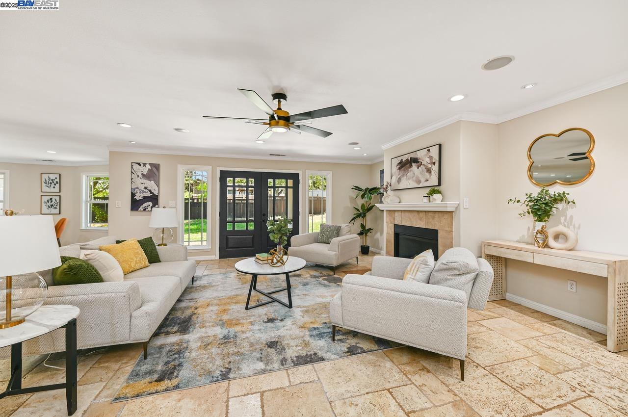 Detail Gallery Image 11 of 60 For 3370 Gardella Plz, Livermore,  CA 94551 - 5 Beds | 3 Baths