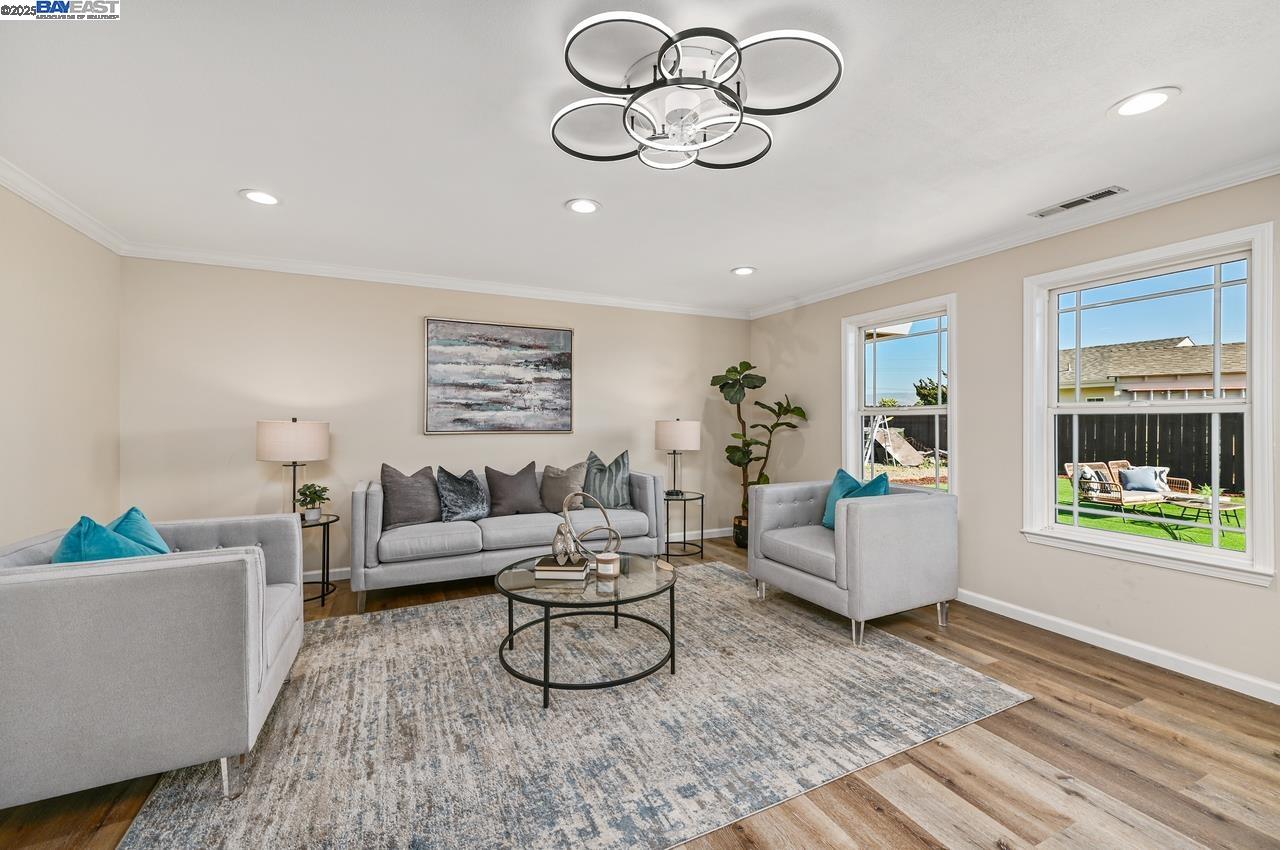 Detail Gallery Image 27 of 60 For 3370 Gardella Plz, Livermore,  CA 94551 - 5 Beds | 3 Baths