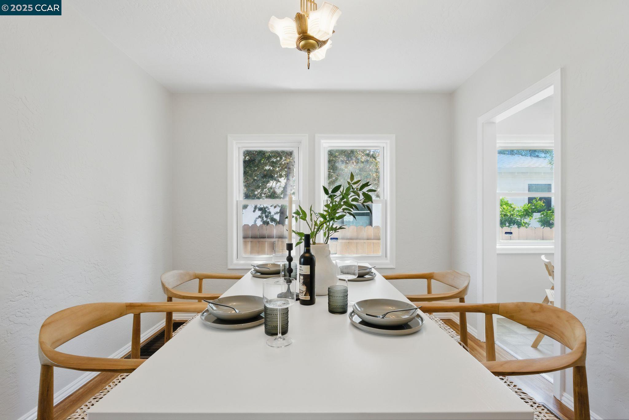 Detail Gallery Image 12 of 53 For 714 Talbot Ave, Albany,  CA 94706 - 2 Beds | 1 Baths