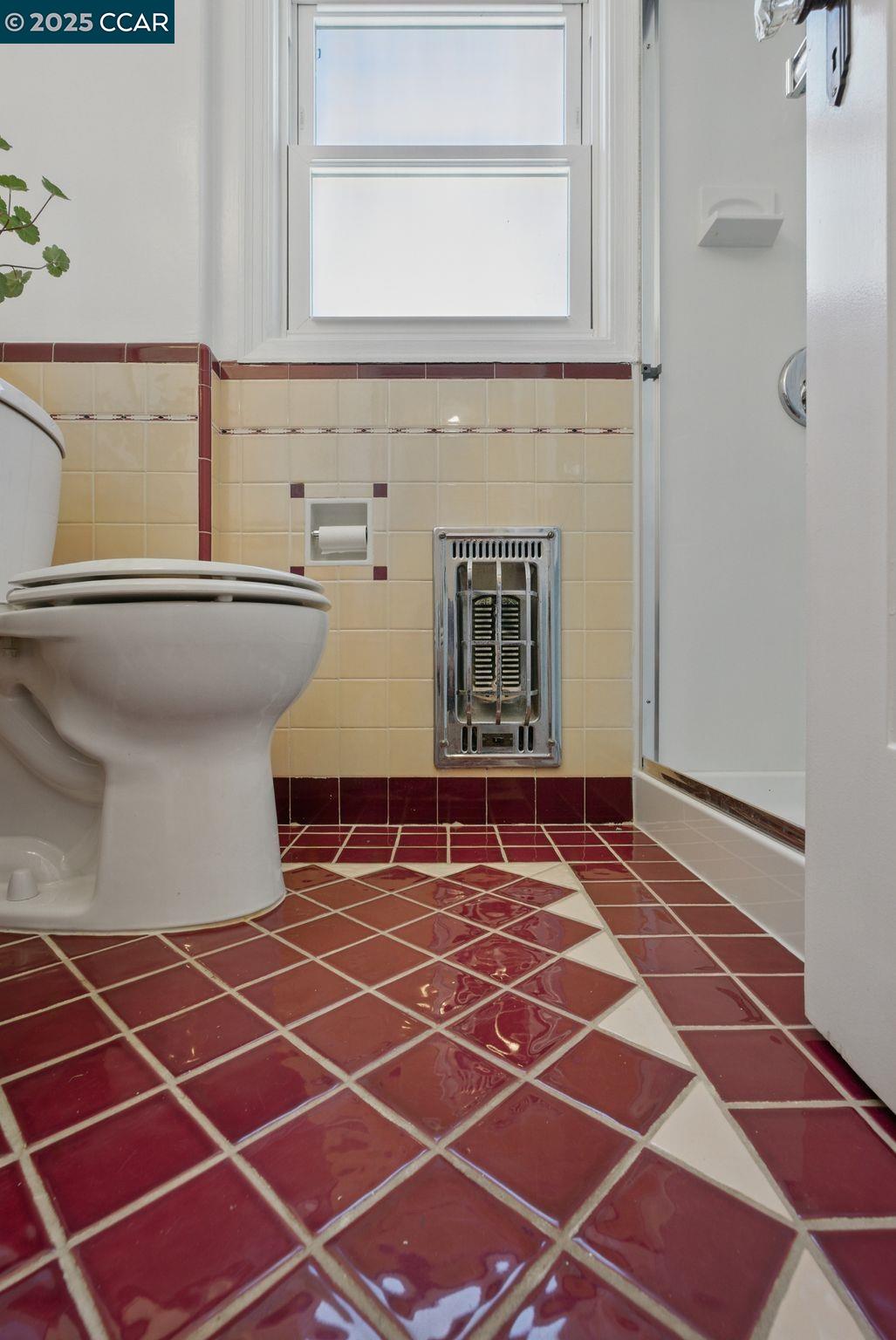 Detail Gallery Image 27 of 53 For 714 Talbot Ave, Albany,  CA 94706 - 2 Beds | 1 Baths