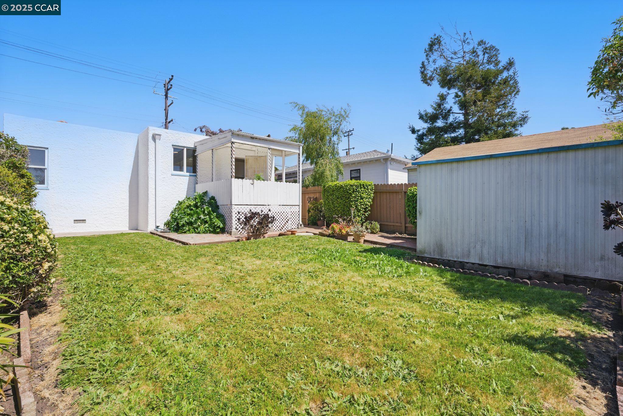 Detail Gallery Image 37 of 53 For 714 Talbot Ave, Albany,  CA 94706 - 2 Beds | 1 Baths