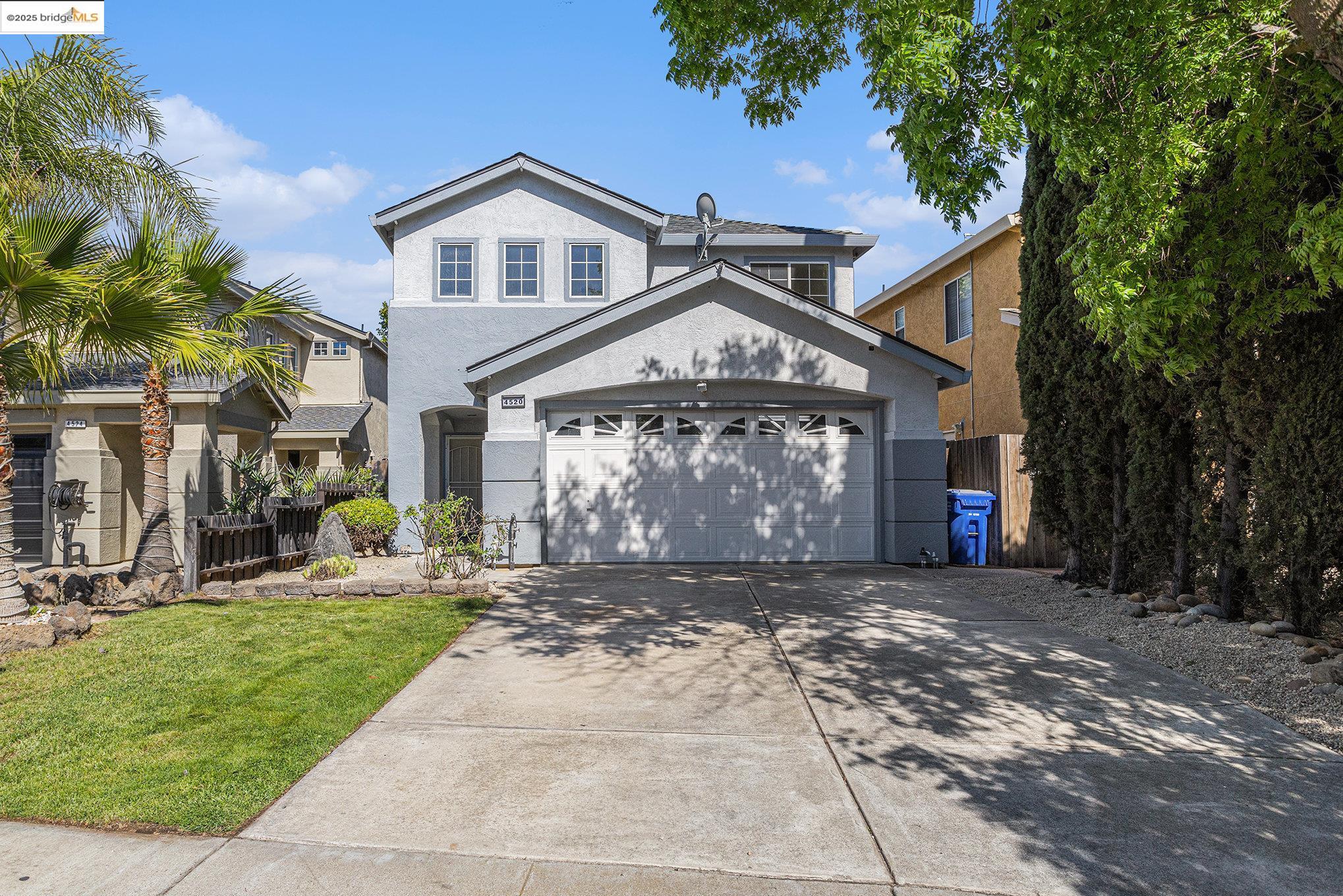 Detail Gallery Image 2 of 25 For 4520 Waterford Way, Oakley,  CA 94561 - 3 Beds | 2/1 Baths