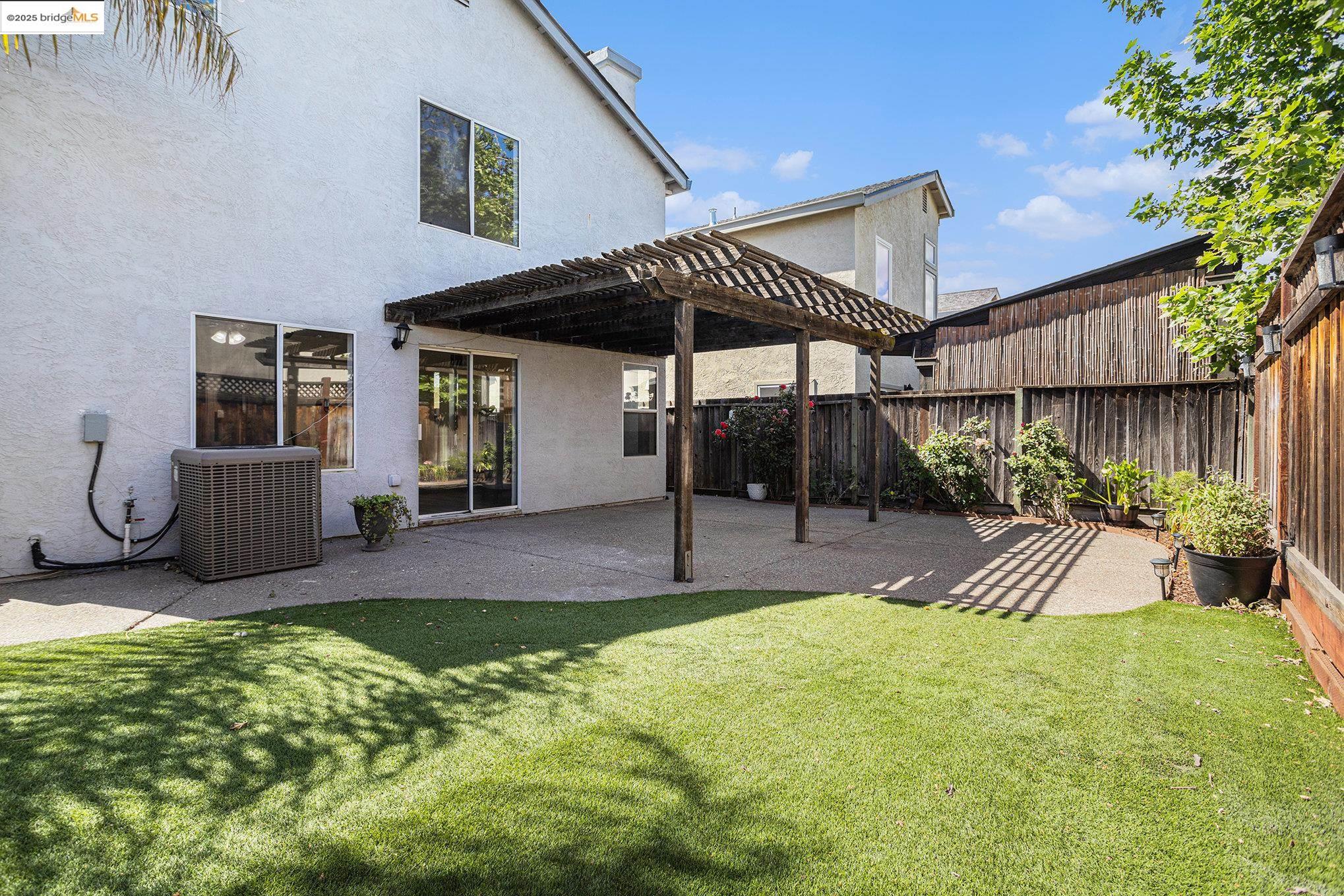 Detail Gallery Image 24 of 25 For 4520 Waterford Way, Oakley,  CA 94561 - 3 Beds | 2/1 Baths