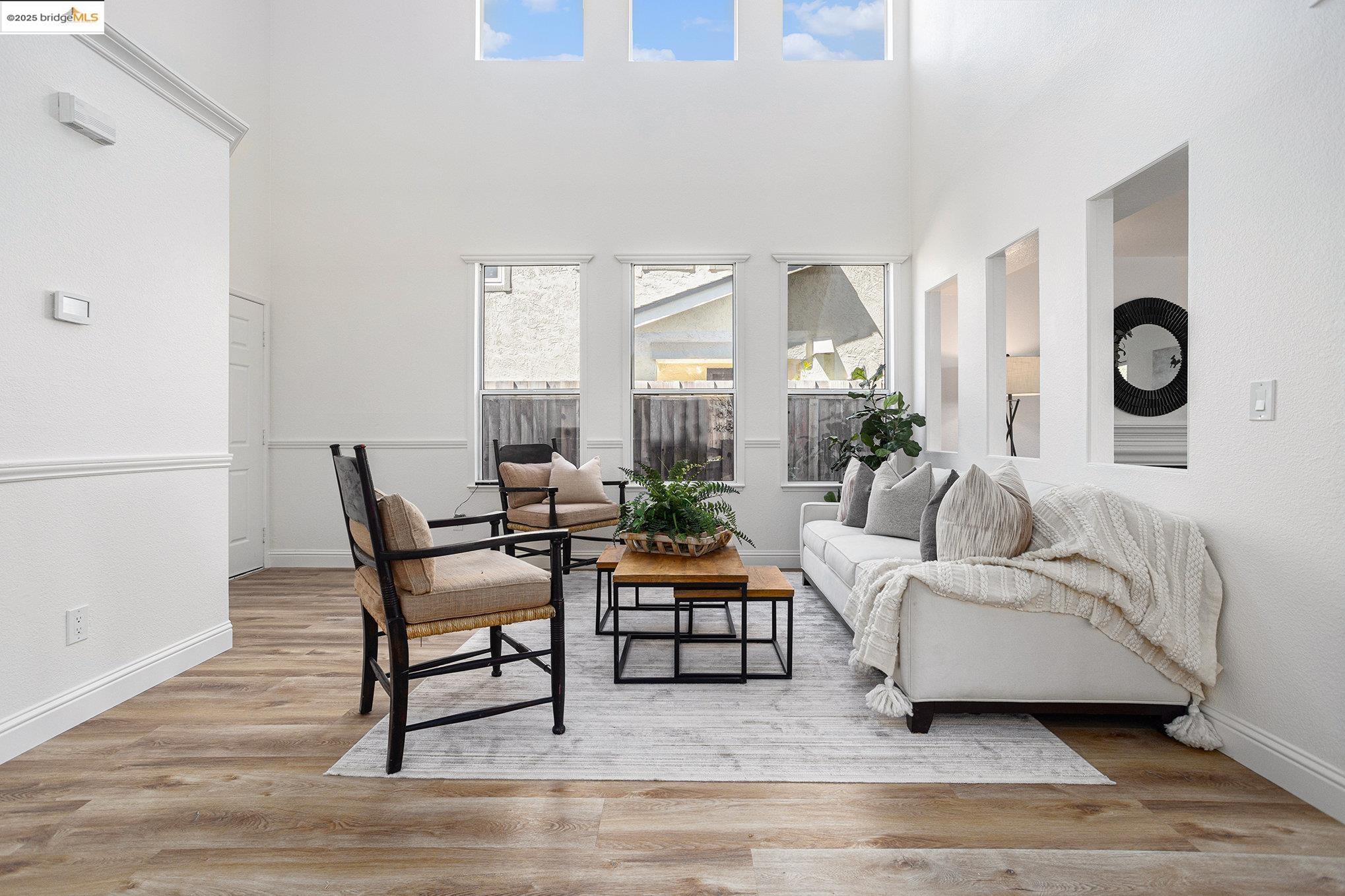 Detail Gallery Image 5 of 25 For 4520 Waterford Way, Oakley,  CA 94561 - 3 Beds | 2/1 Baths