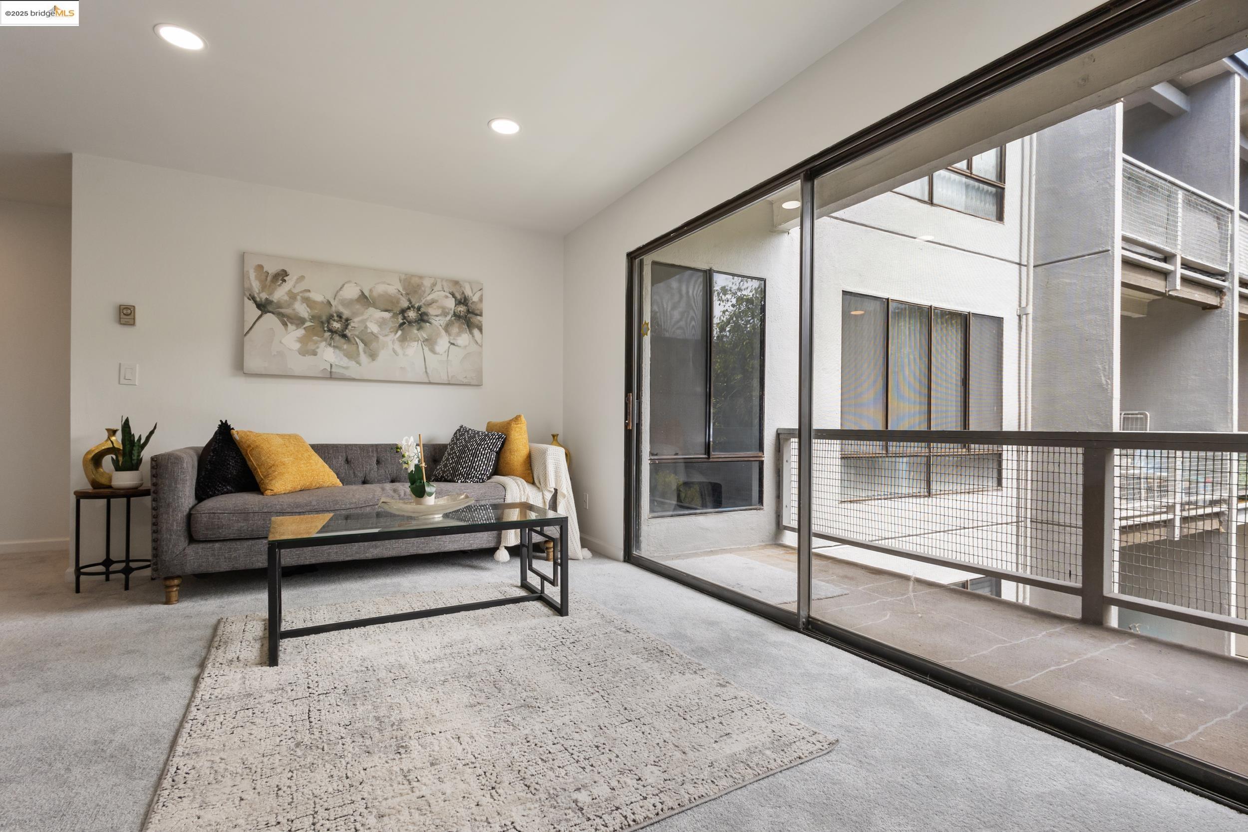 Photo #5: 41097454 Listing 