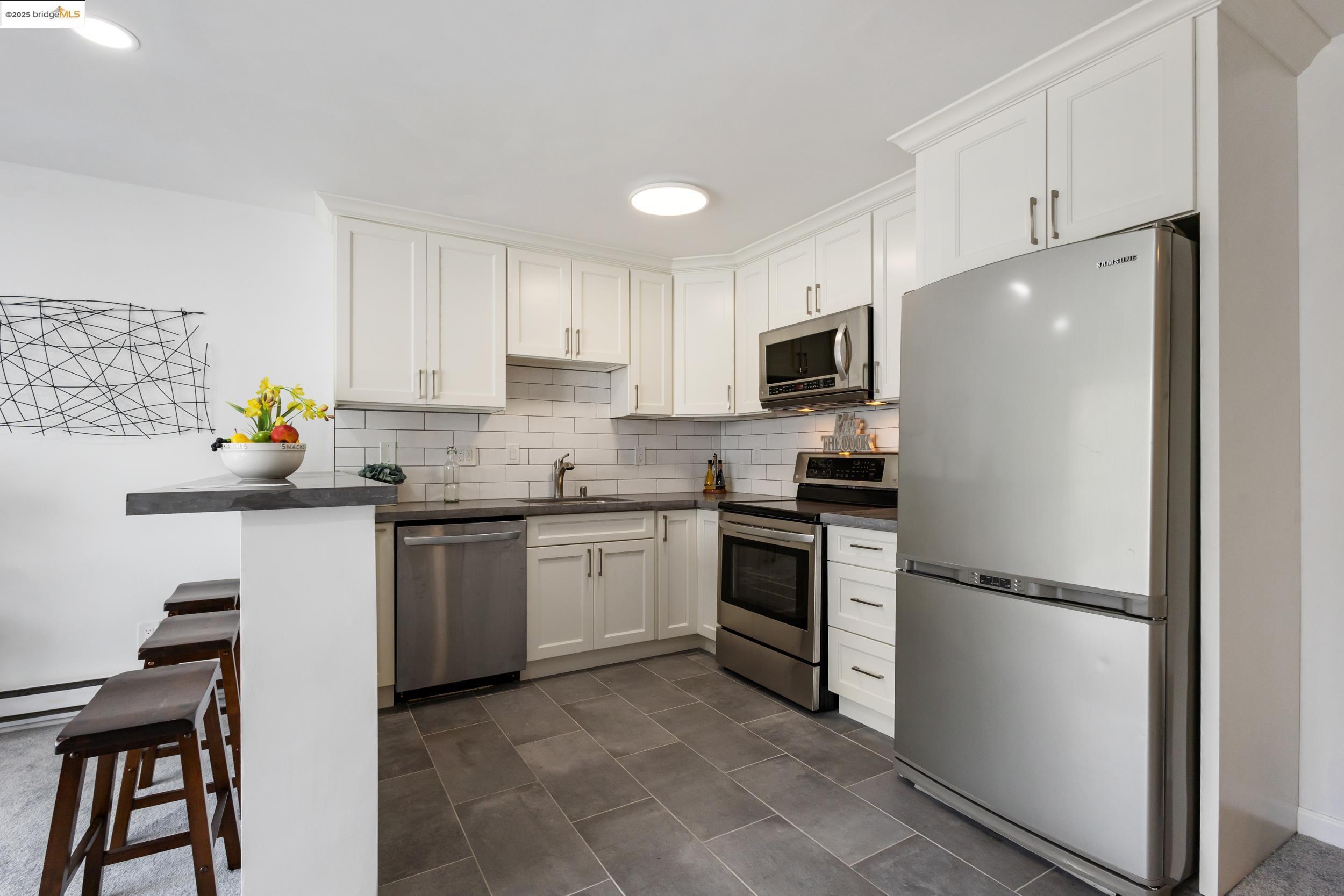 Photo #6: 41097454 Listing 