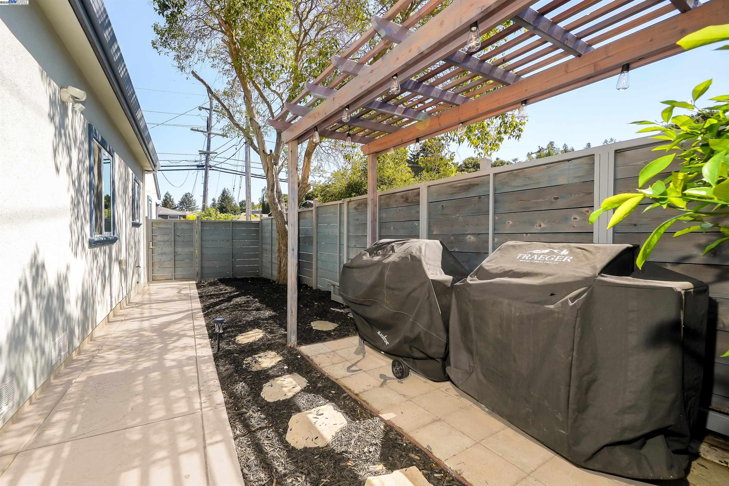 Detail Gallery Image 52 of 60 For 3254 Keith Ave, Castro Valley,  CA 94546 - 5 Beds | 3 Baths