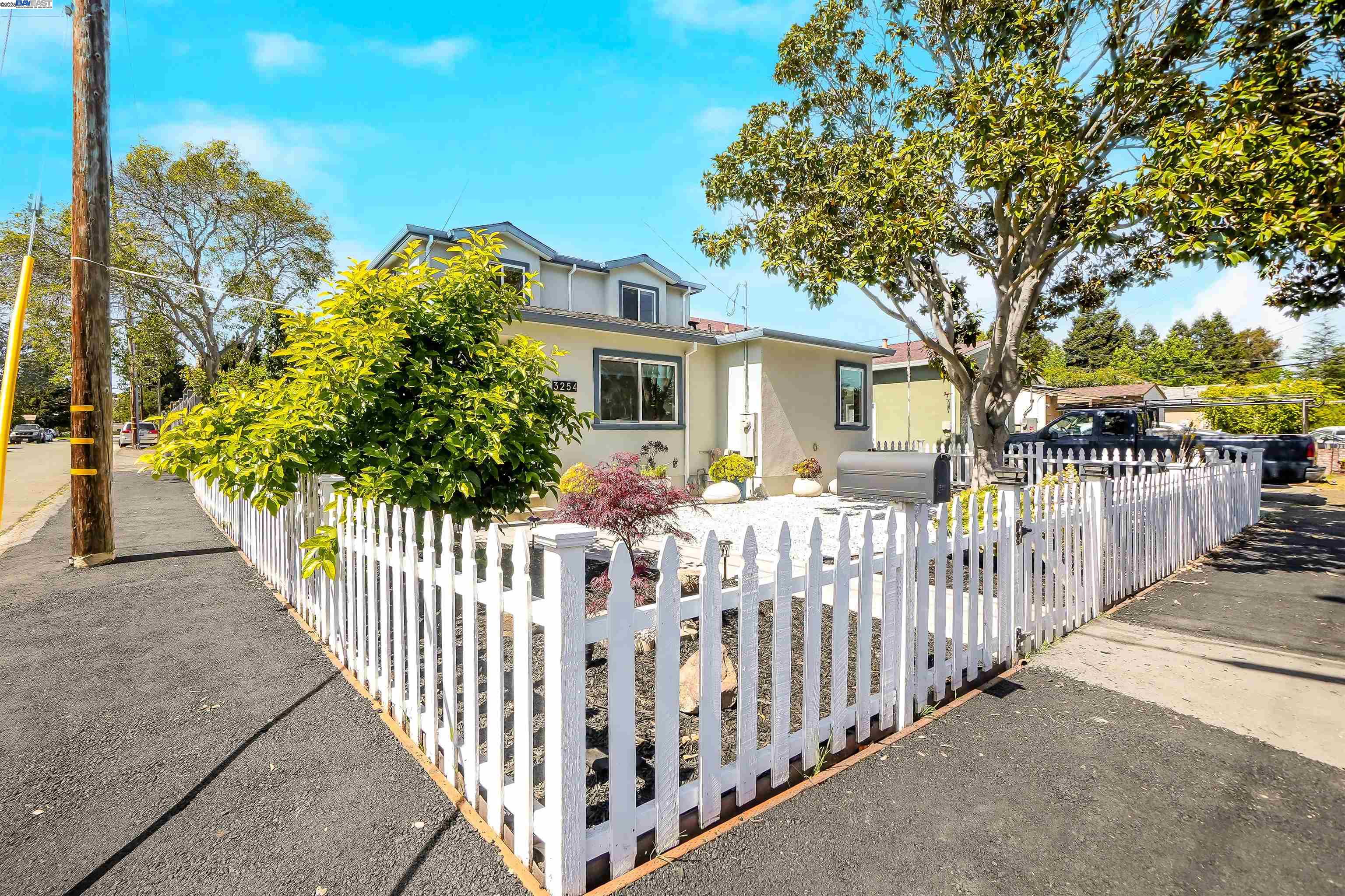 Detail Gallery Image 54 of 60 For 3254 Keith Ave, Castro Valley,  CA 94546 - 5 Beds | 3 Baths