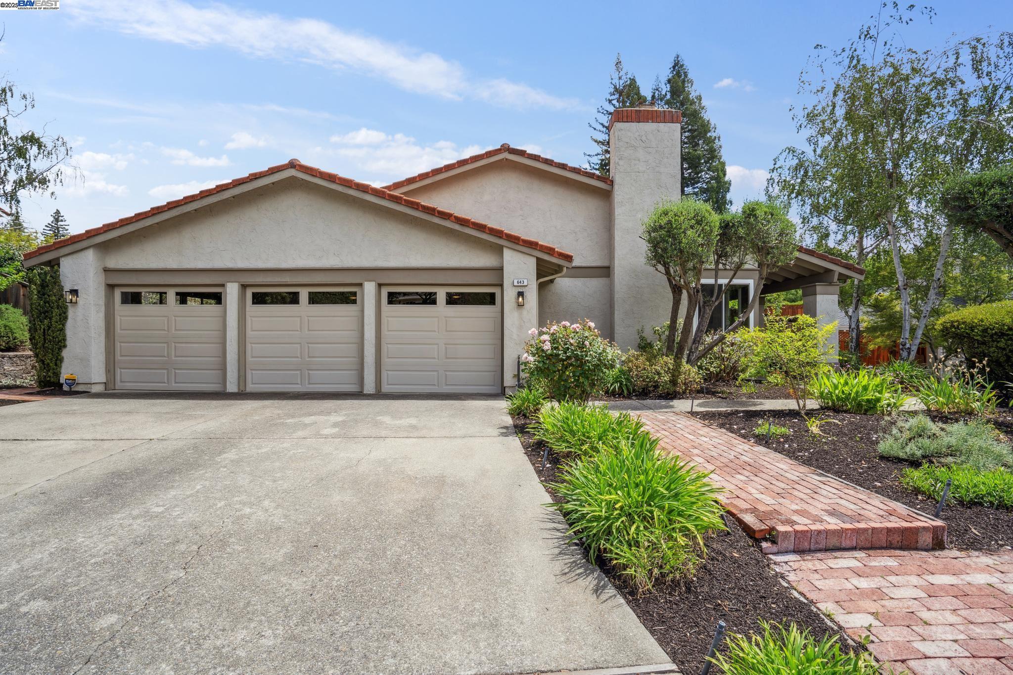 Detail Gallery Image 1 of 1 For 643 Contada Cir, Danville,  CA 94526 - 4 Beds | 2 Baths