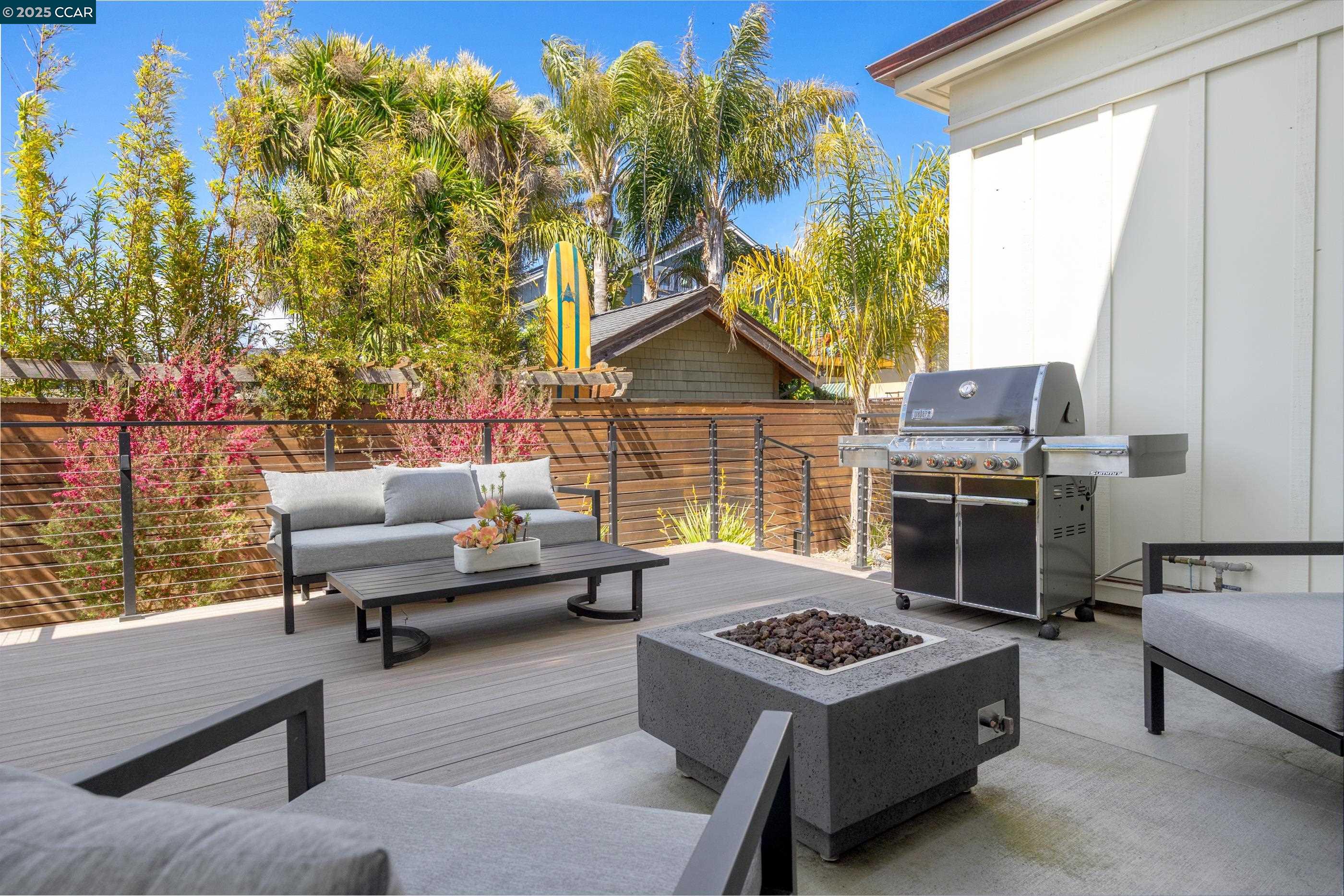Detail Gallery Image 39 of 60 For 130 Bay Crest Rd, Santa Cruz,  CA 95062 - 3 Beds | 3/1 Baths