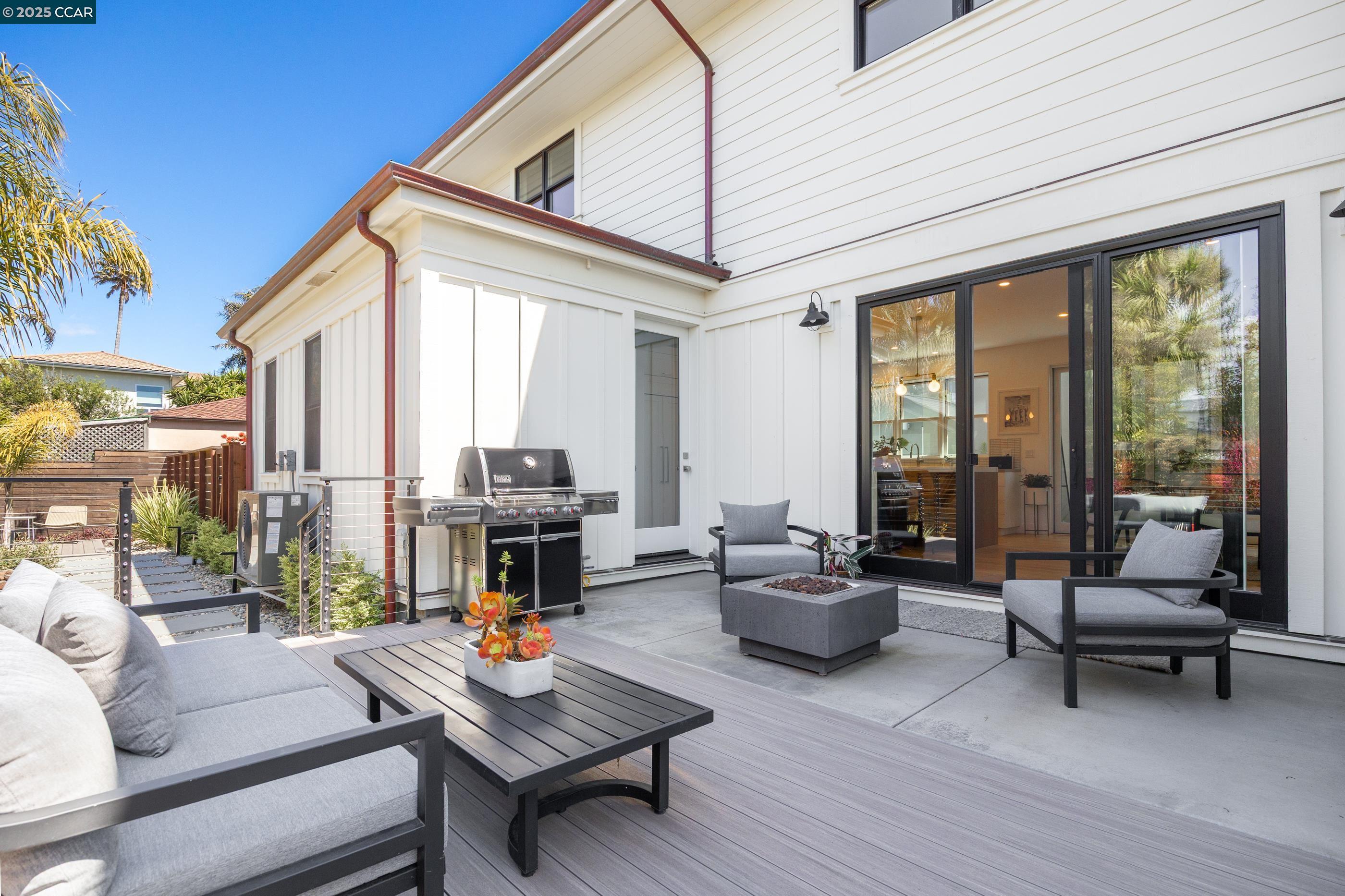 Detail Gallery Image 40 of 60 For 130 Bay Crest Rd, Santa Cruz,  CA 95062 - 3 Beds | 3/1 Baths