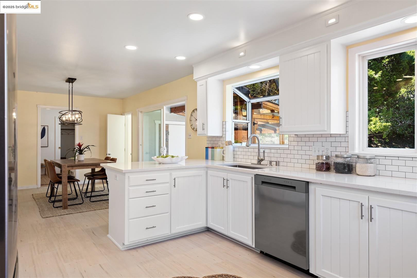 Detail Gallery Image 19 of 43 For 4511 Gregory Way, Richmond,  CA 94803 - 3 Beds | 2 Baths