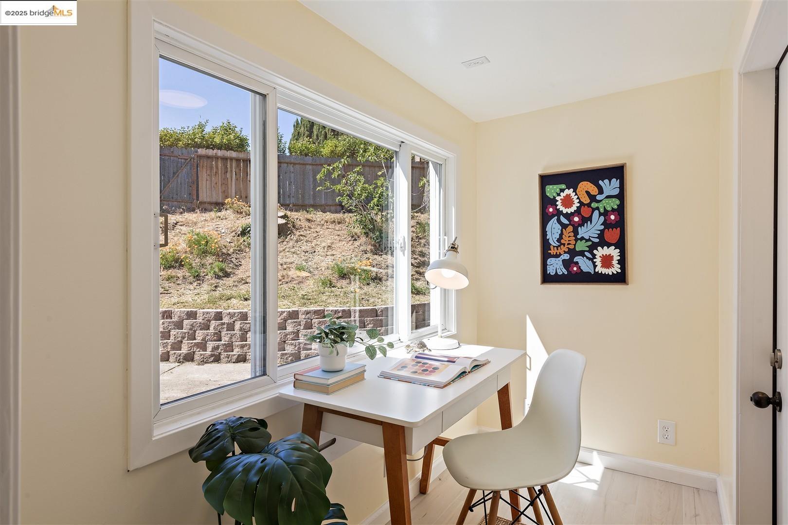 Detail Gallery Image 25 of 43 For 4511 Gregory Way, Richmond,  CA 94803 - 3 Beds | 2 Baths