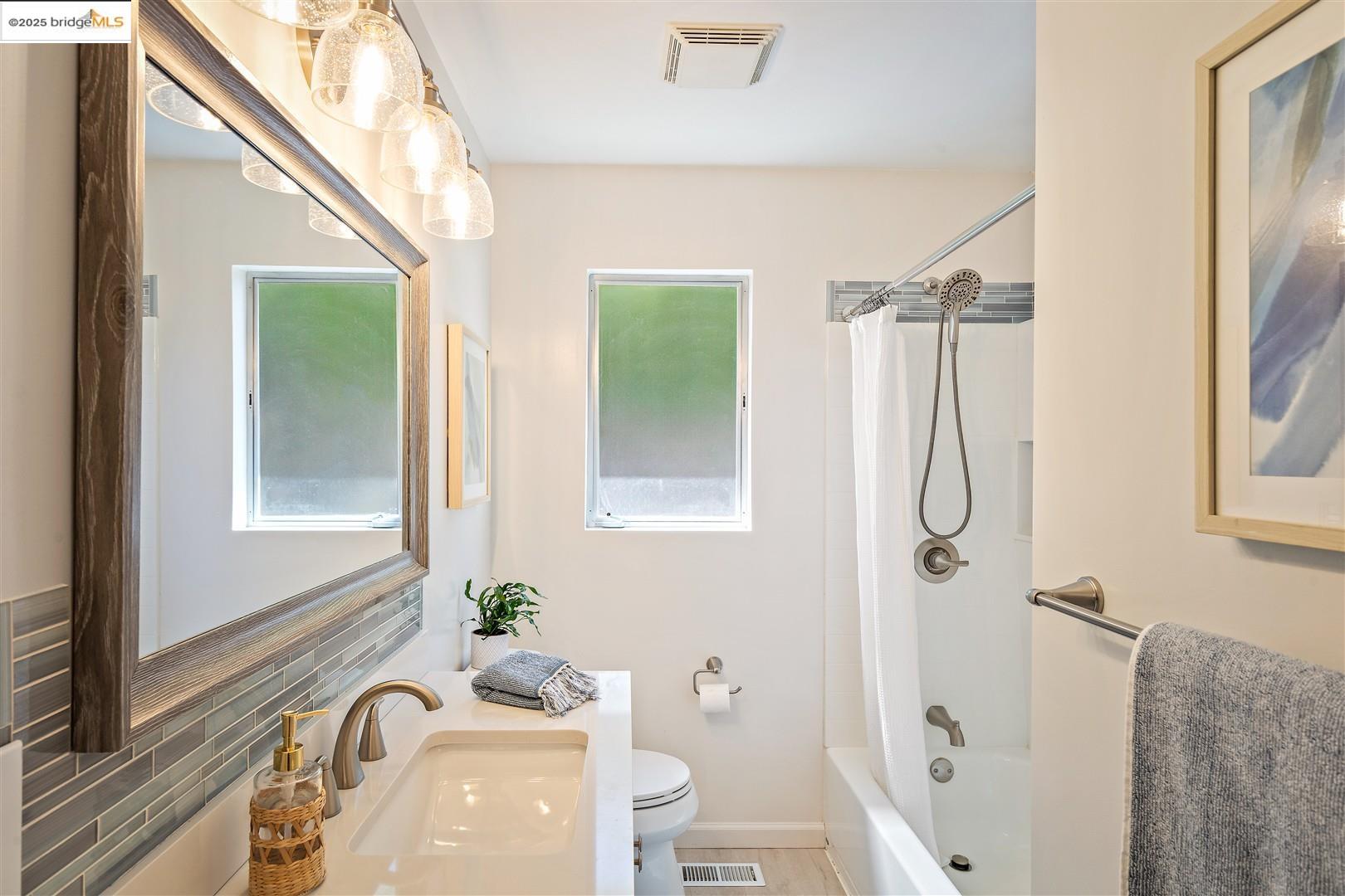 Detail Gallery Image 27 of 43 For 4511 Gregory Way, Richmond,  CA 94803 - 3 Beds | 2 Baths