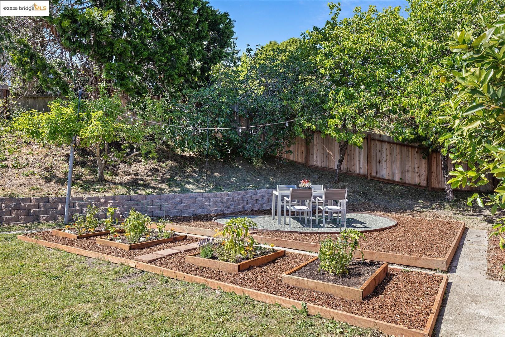 Detail Gallery Image 37 of 43 For 4511 Gregory Way, Richmond,  CA 94803 - 3 Beds | 2 Baths