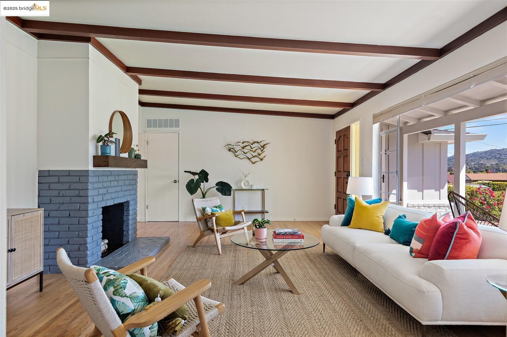 Detail Gallery Image 10 of 43 For 4511 Gregory Way, Richmond,  CA 94803 - 3 Beds | 2 Baths