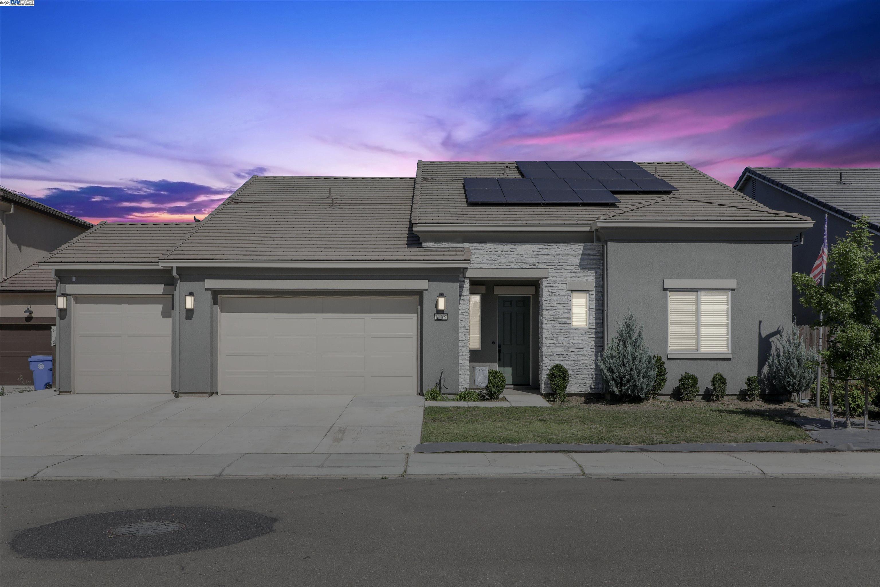 Detail Gallery Image 1 of 44 For 2178 Al Fonseca Ln, Manteca,  CA 95337 - 4 Beds | 3/1 Baths