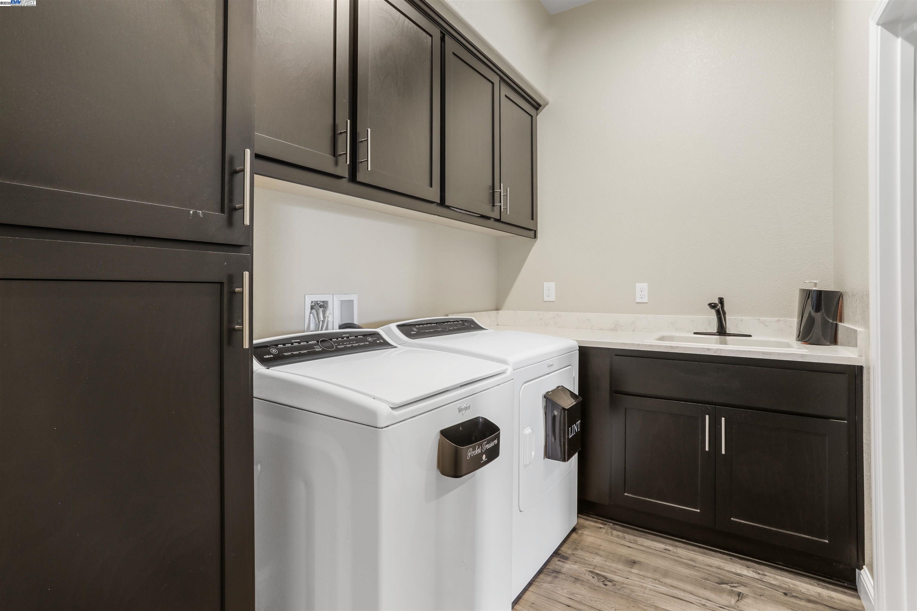 Detail Gallery Image 14 of 44 For 2178 Al Fonseca Ln, Manteca,  CA 95337 - 4 Beds | 3/1 Baths