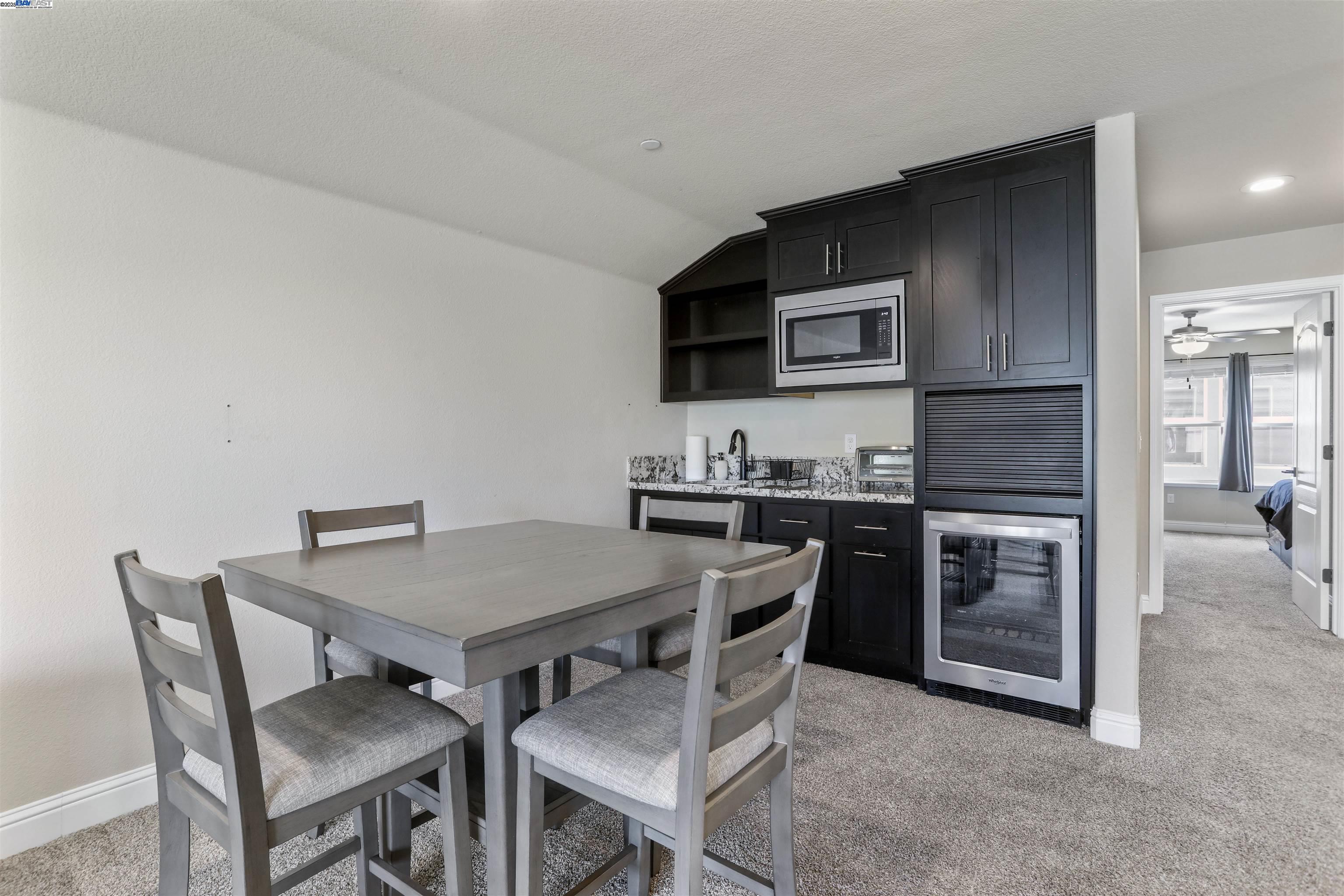 Detail Gallery Image 31 of 44 For 2178 Al Fonseca Ln, Manteca,  CA 95337 - 4 Beds | 3/1 Baths