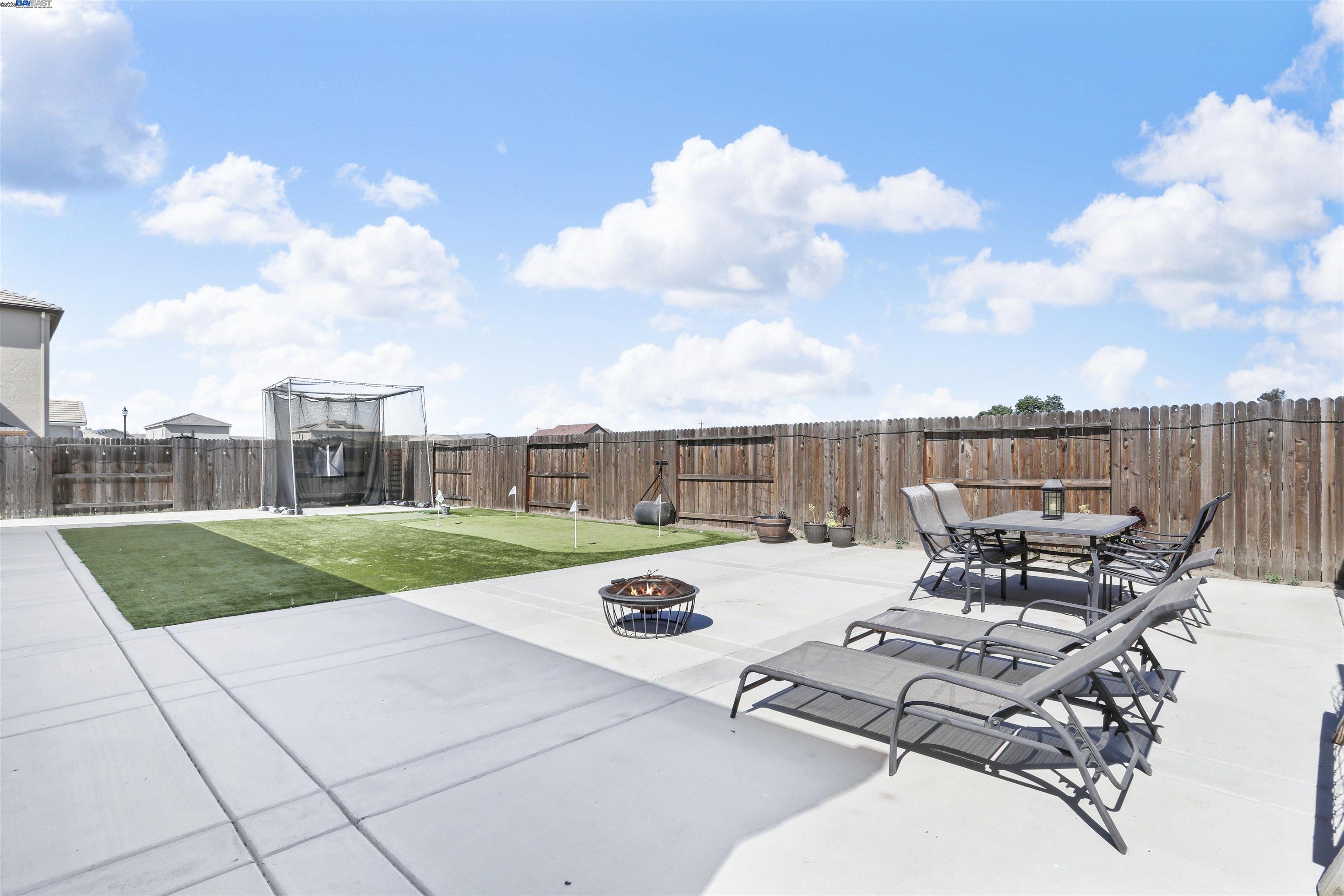 Detail Gallery Image 39 of 44 For 2178 Al Fonseca Ln, Manteca,  CA 95337 - 4 Beds | 3/1 Baths
