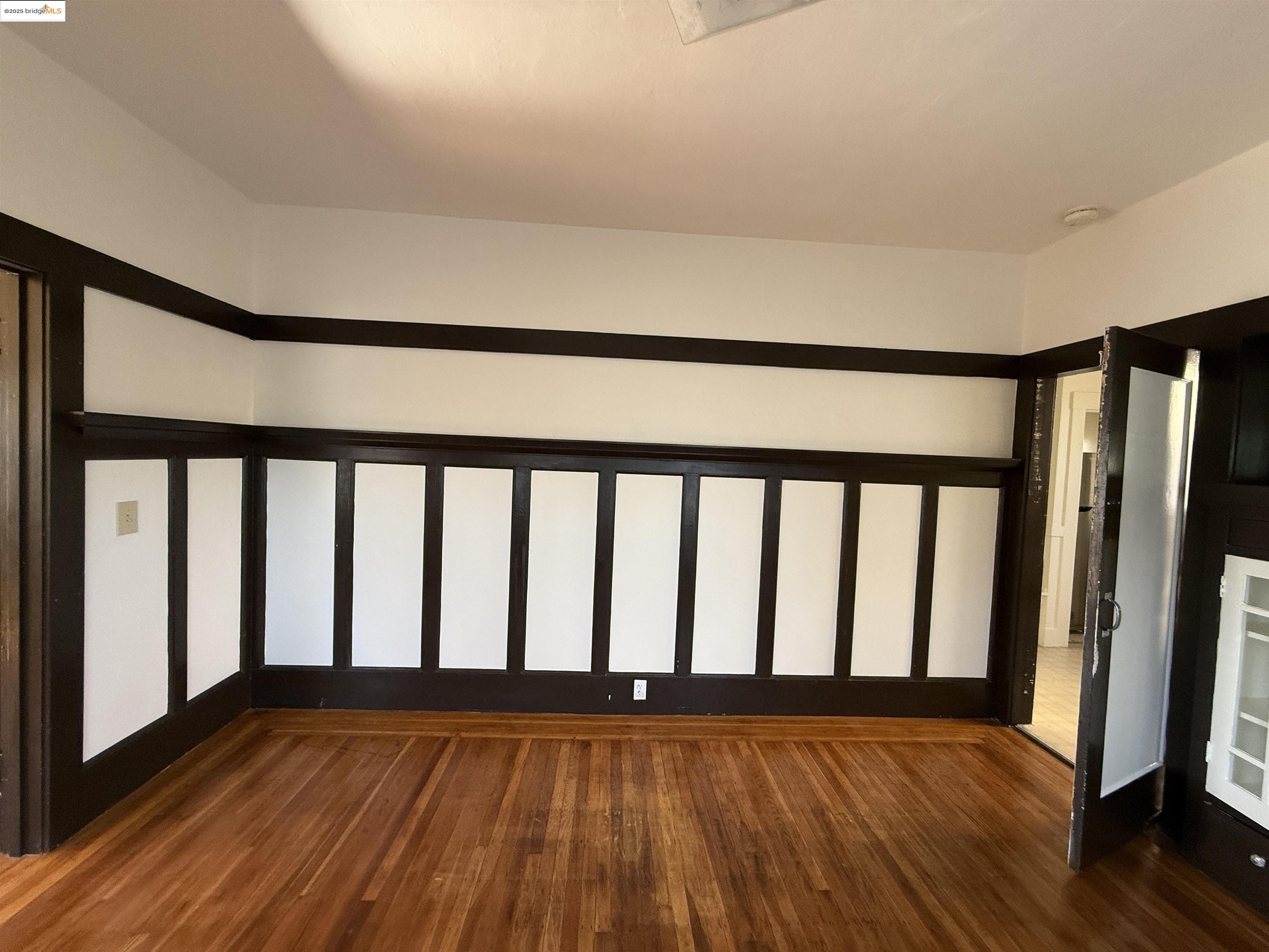 Detail Gallery Image 26 of 44 For 3999 Clarke, Oakland,  CA 94609 - – Beds | – Baths