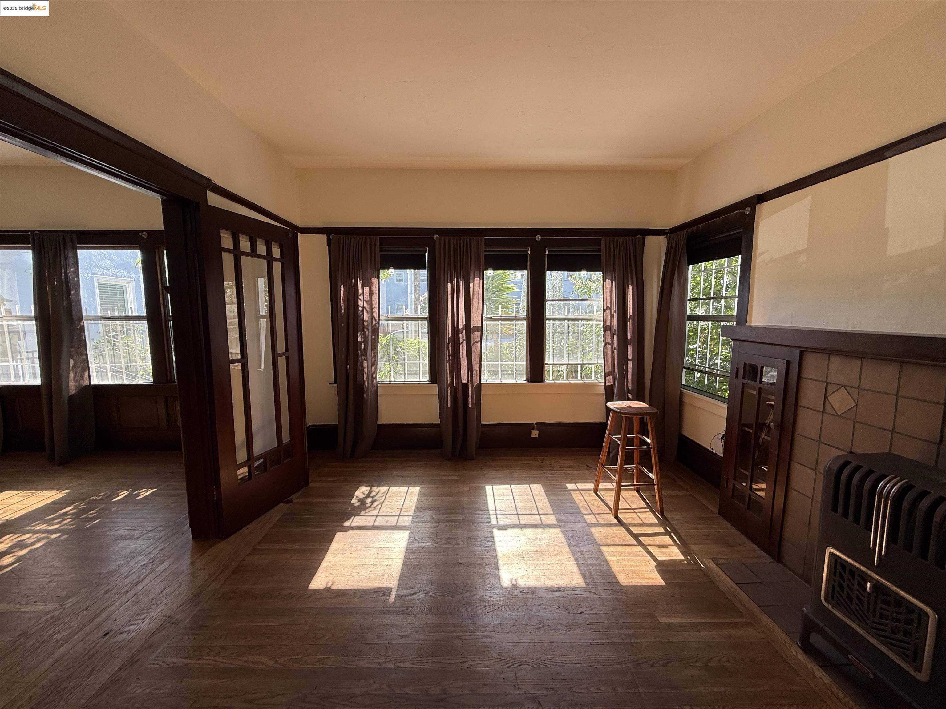 Detail Gallery Image 36 of 44 For 3999 Clarke, Oakland,  CA 94609 - – Beds | – Baths
