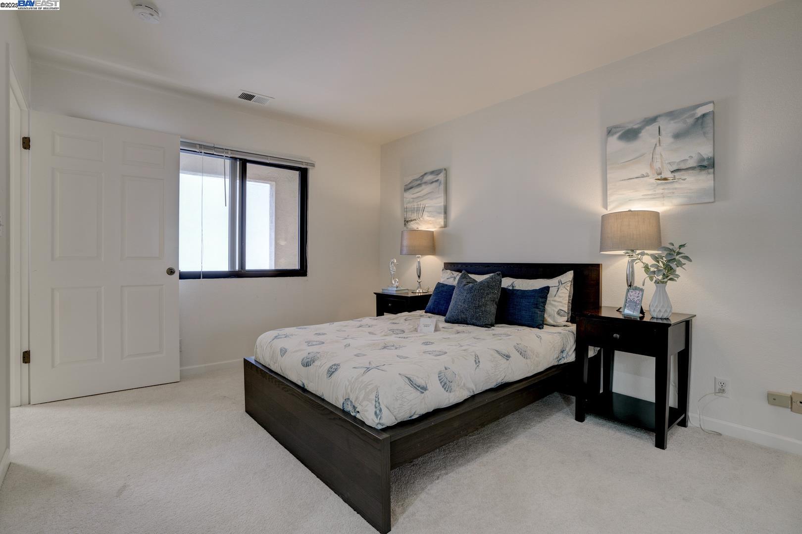 Detail Gallery Image 11 of 48 For 155 California Ave #G200,  Palo Alto,  CA 94306 - 2 Beds | 2/1 Baths