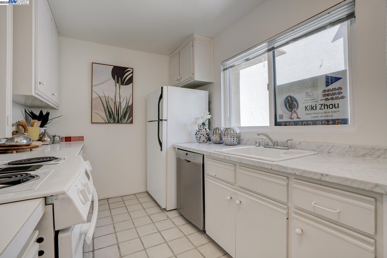 Detail Gallery Image 14 of 48 For 155 California Ave #G200,  Palo Alto,  CA 94306 - 2 Beds | 2/1 Baths