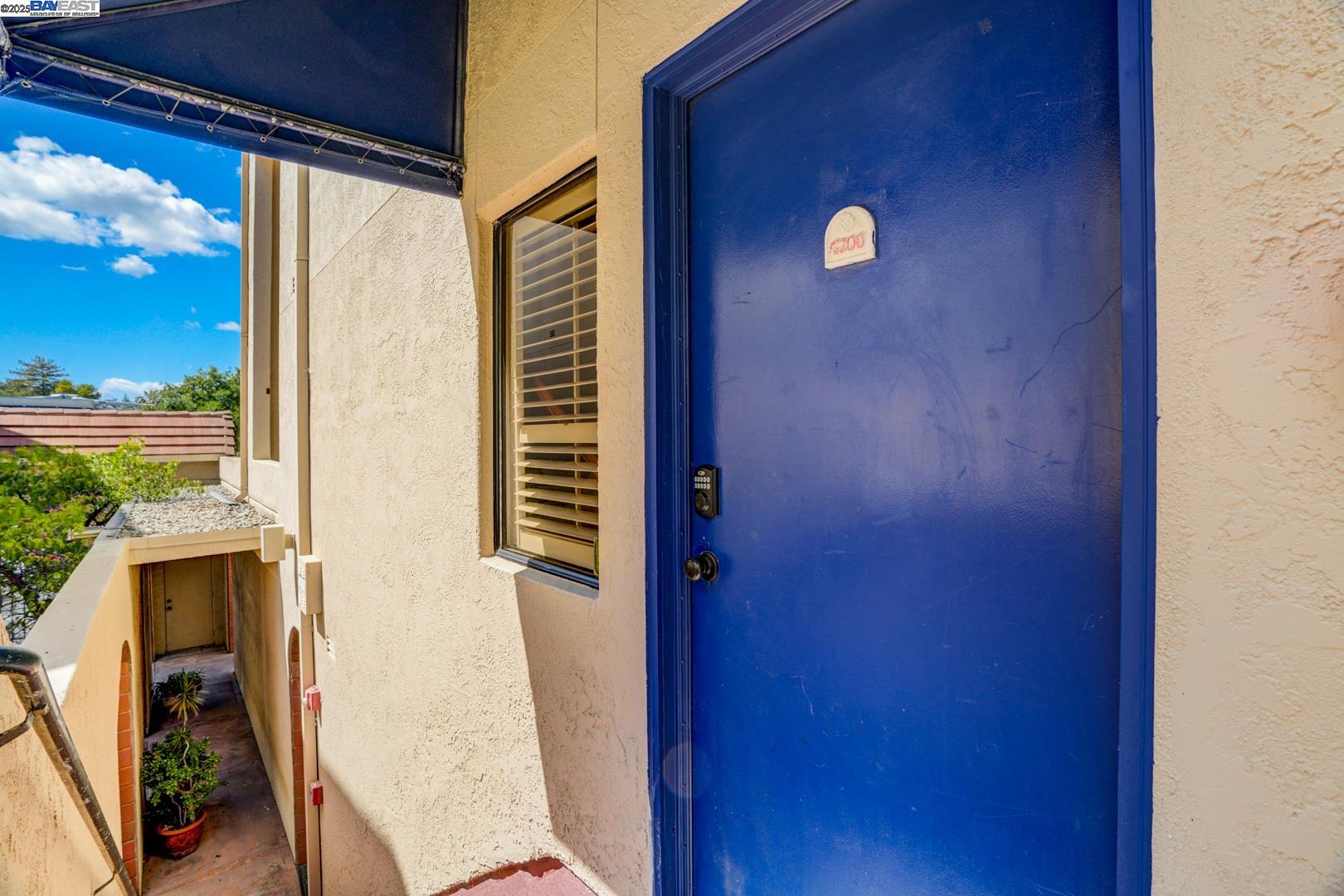 Detail Gallery Image 19 of 48 For 155 California Ave #G200,  Palo Alto,  CA 94306 - 2 Beds | 2/1 Baths