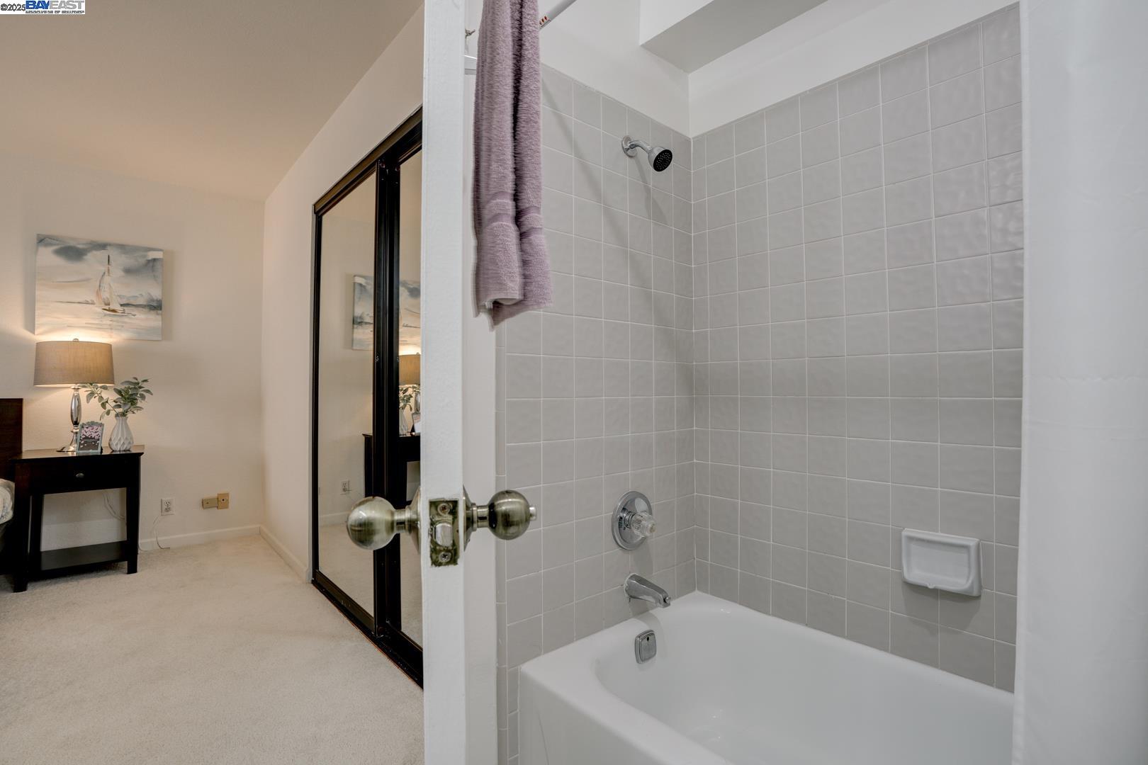 Detail Gallery Image 20 of 48 For 155 California Ave #G200,  Palo Alto,  CA 94306 - 2 Beds | 2/1 Baths