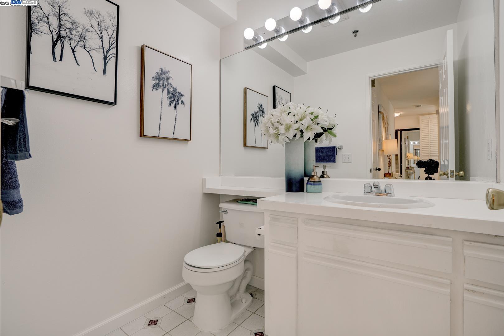 Detail Gallery Image 25 of 48 For 155 California Ave #G200,  Palo Alto,  CA 94306 - 2 Beds | 2/1 Baths