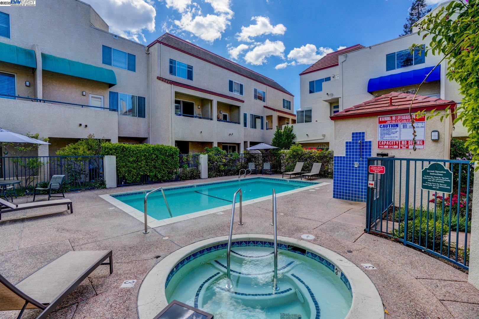 Detail Gallery Image 36 of 48 For 155 California Ave #G200,  Palo Alto,  CA 94306 - 2 Beds | 2/1 Baths