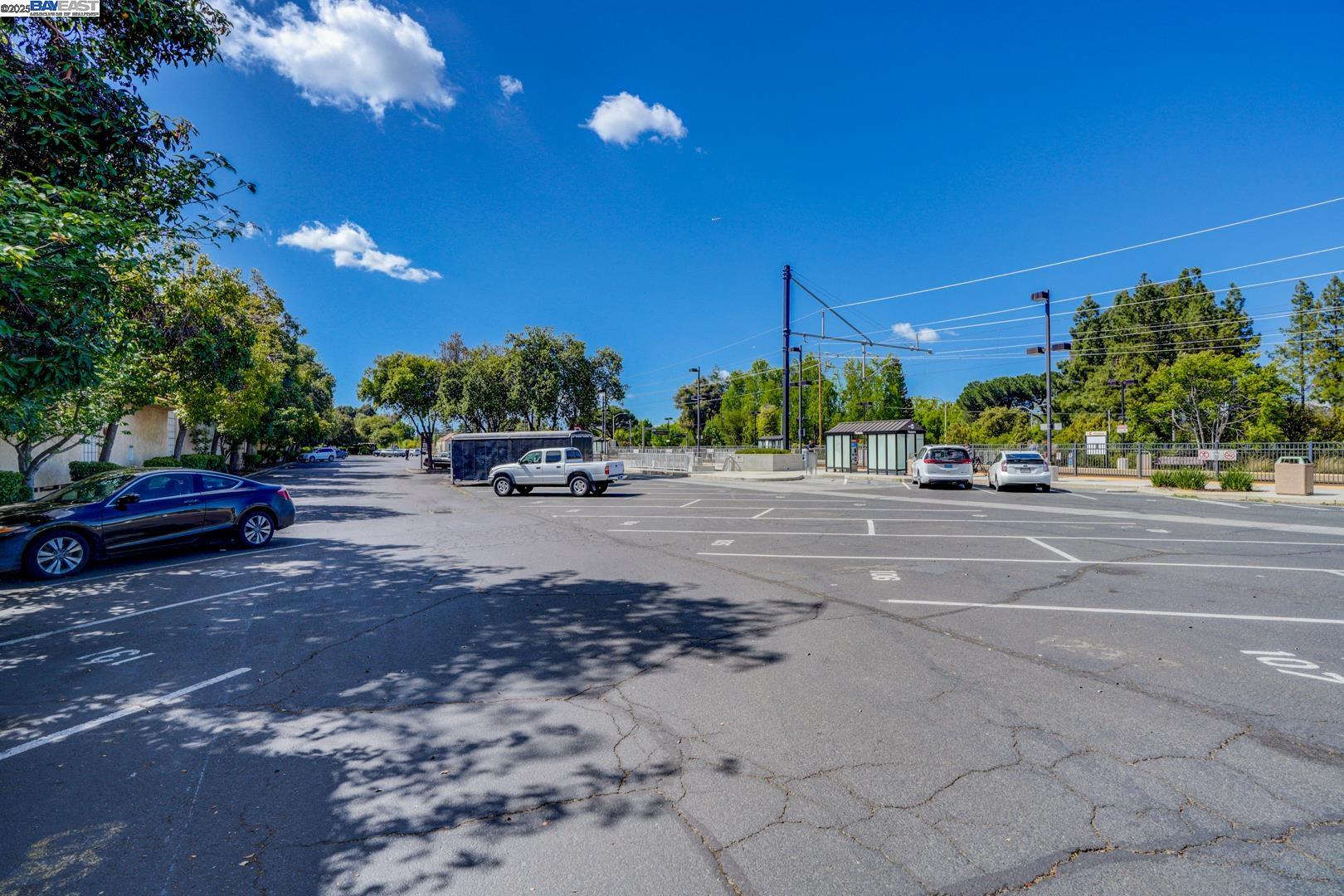 Detail Gallery Image 38 of 48 For 155 California Ave #G200,  Palo Alto,  CA 94306 - 2 Beds | 2/1 Baths