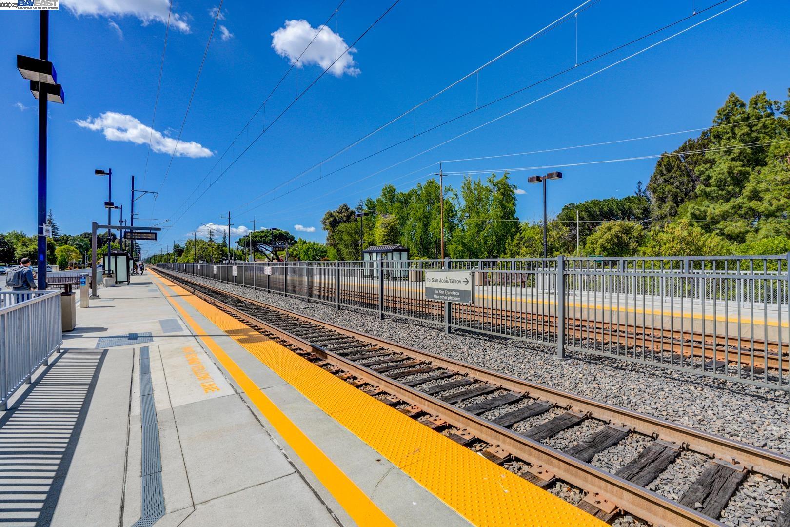 Detail Gallery Image 47 of 48 For 155 California Ave #G200,  Palo Alto,  CA 94306 - 2 Beds | 2/1 Baths