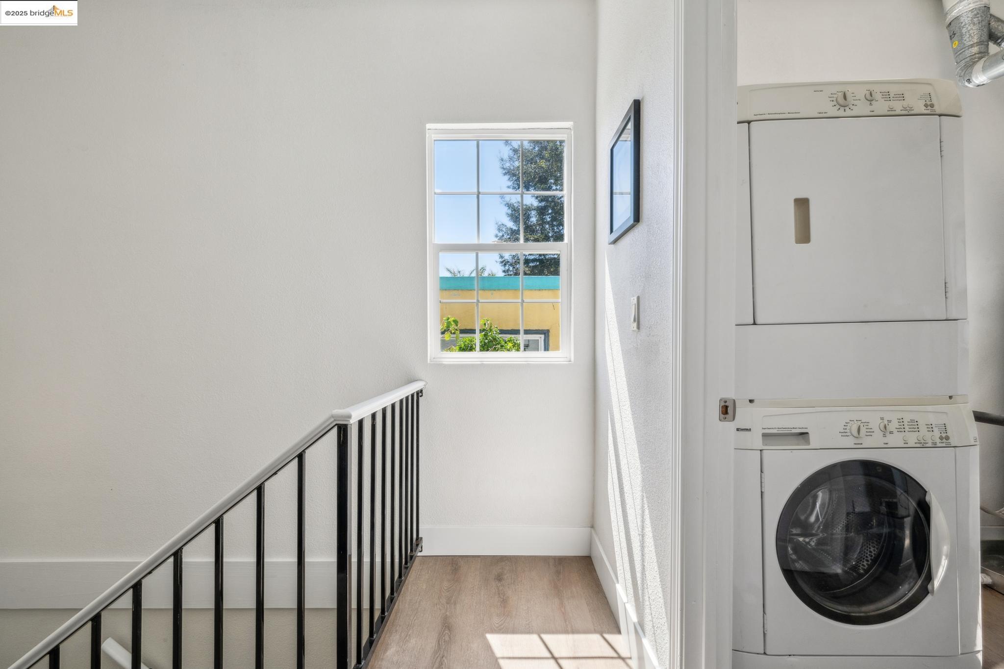 Detail Gallery Image 23 of 41 For 1086 61st St, Oakland,  CA 94608 - – Beds | – Baths