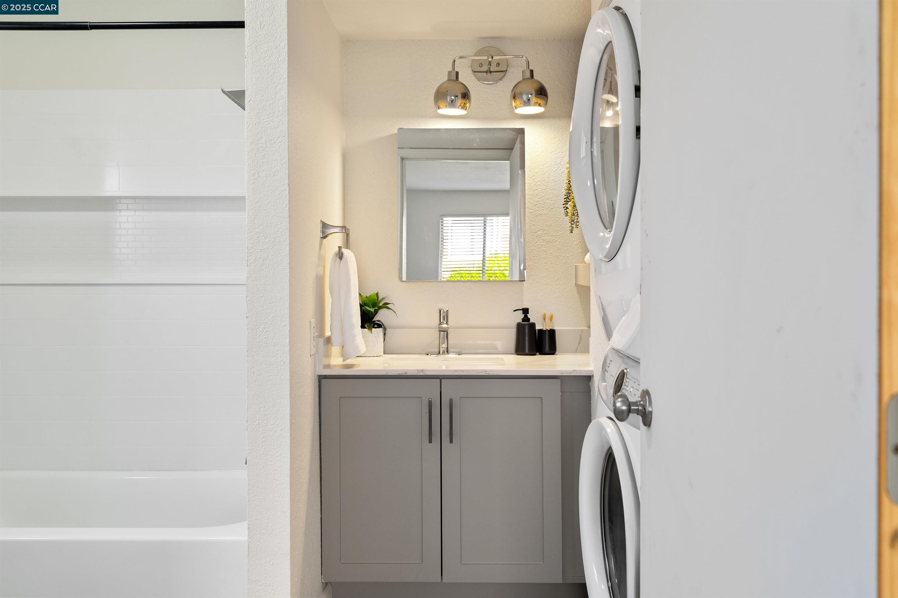 Detail Gallery Image 26 of 42 For 1019 Dornajo Way #110,  Sacramento,  CA 95825 - 2 Beds | 2 Baths