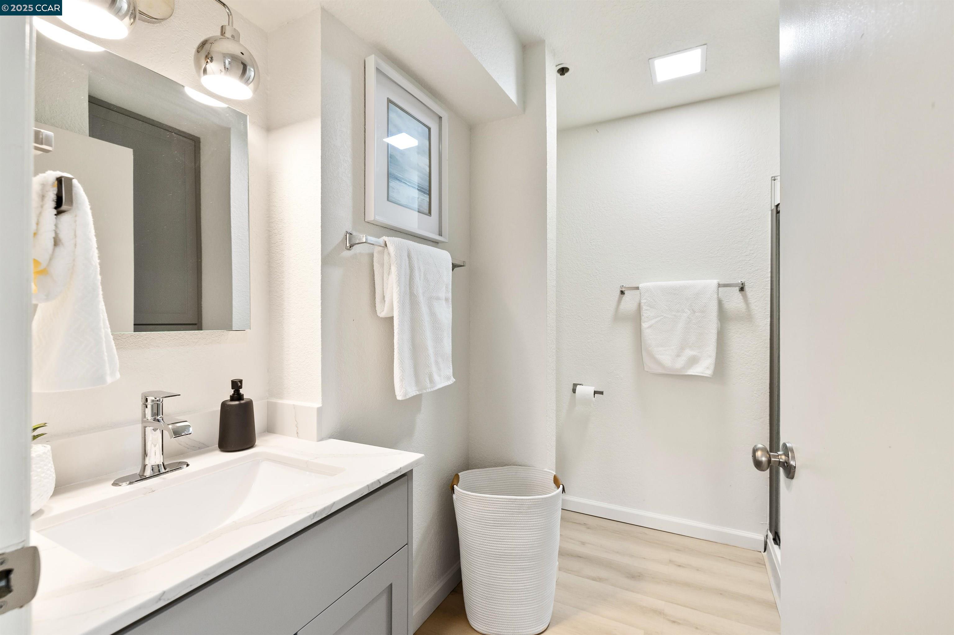 Detail Gallery Image 34 of 42 For 1019 Dornajo Way #110,  Sacramento,  CA 95825 - 2 Beds | 2 Baths