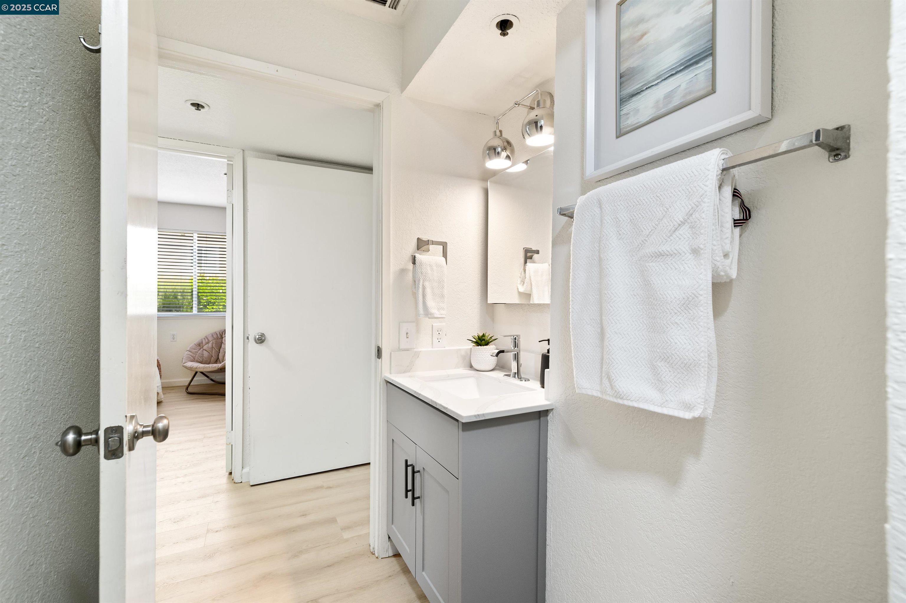 Detail Gallery Image 35 of 42 For 1019 Dornajo Way #110,  Sacramento,  CA 95825 - 2 Beds | 2 Baths