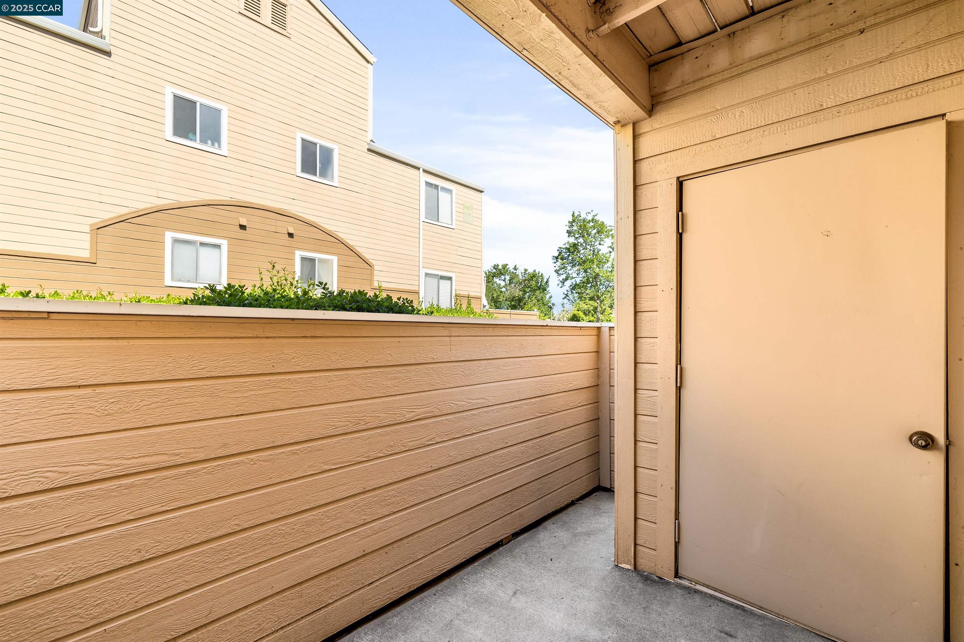 Detail Gallery Image 39 of 42 For 1019 Dornajo Way #110,  Sacramento,  CA 95825 - 2 Beds | 2 Baths
