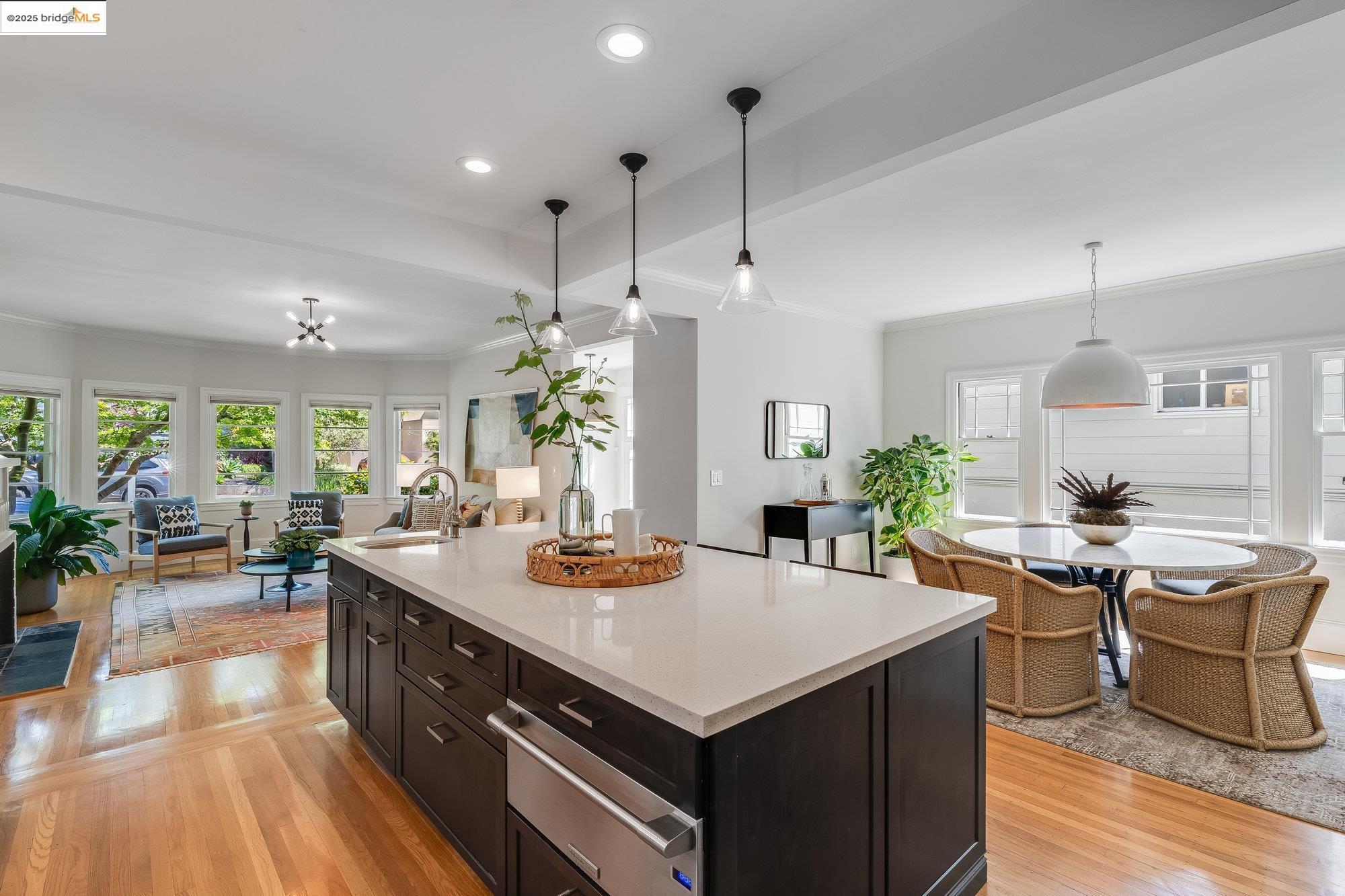 4057 Whittle Ave, Oakland, California 94602, 5 Bedrooms Bedrooms, 8 Rooms Rooms,2 BathroomsBathrooms,Residential,For Sale,4057 Whittle Ave,41097482