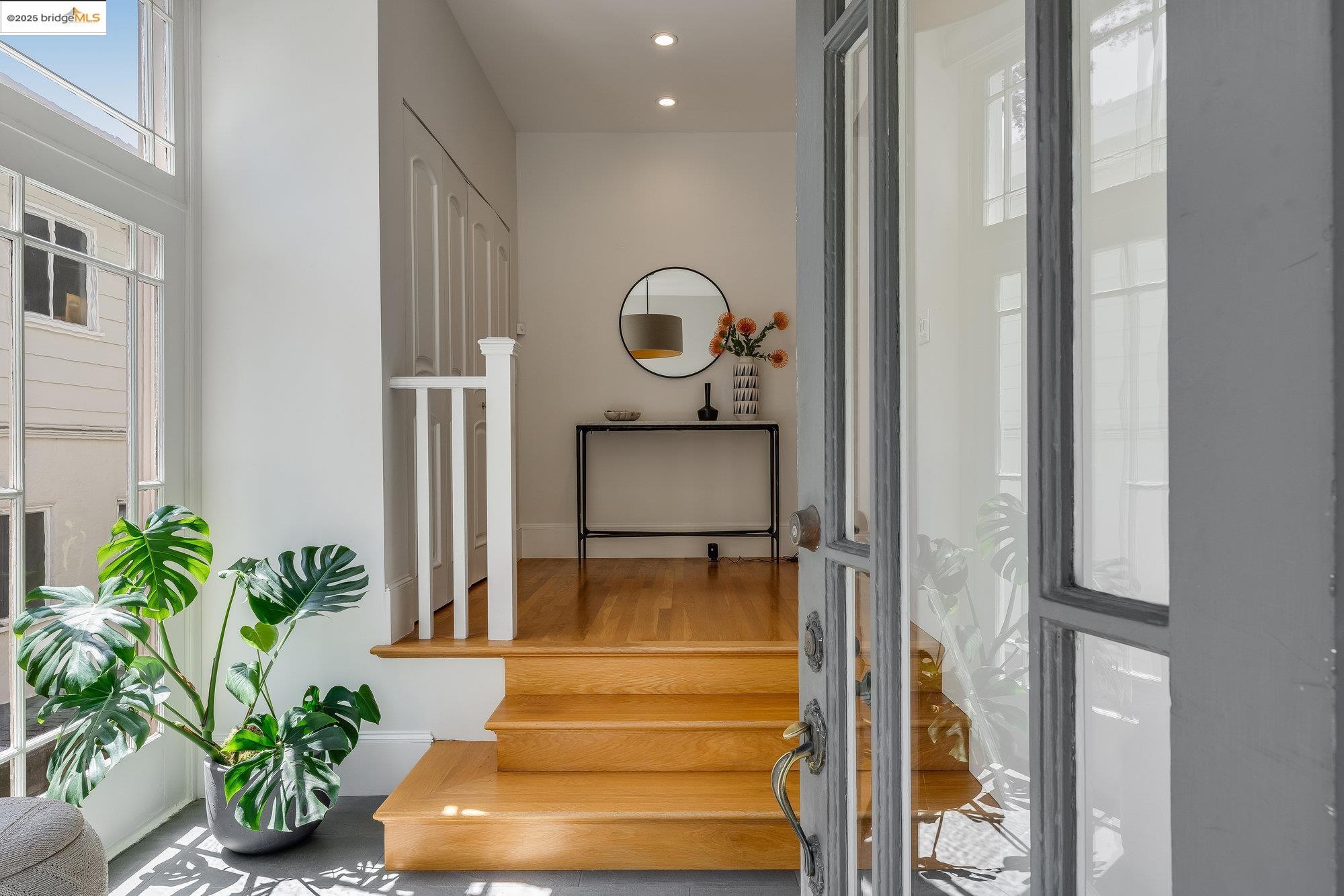4057 Whittle Ave, Oakland, California 94602, 5 Bedrooms Bedrooms, 8 Rooms Rooms,2 BathroomsBathrooms,Residential,For Sale,4057 Whittle Ave,41097482