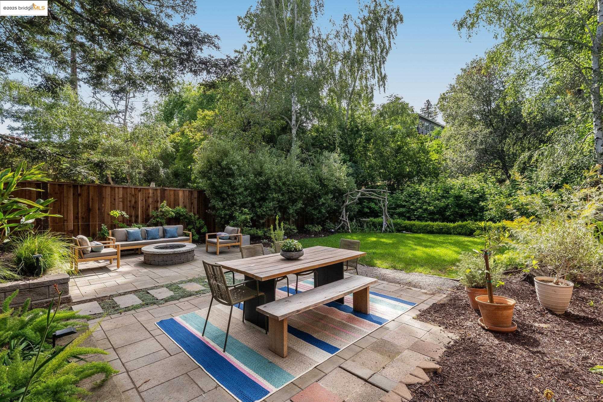 4057 Whittle Ave, Oakland, California 94602, 5 Bedrooms Bedrooms, 8 Rooms Rooms,2 BathroomsBathrooms,Residential,For Sale,4057 Whittle Ave,41097482