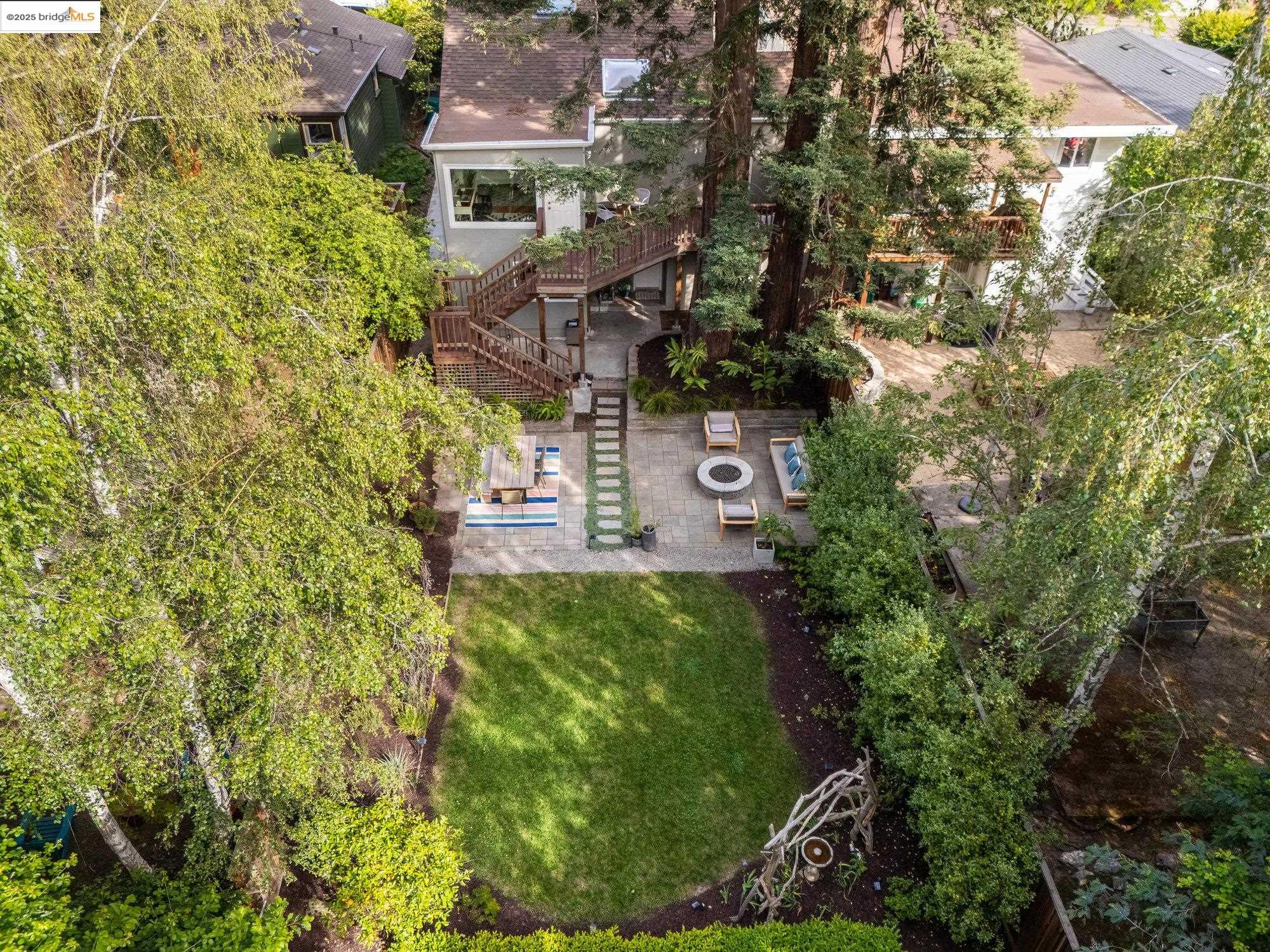 4057 Whittle Ave, Oakland, California 94602, 5 Bedrooms Bedrooms, 8 Rooms Rooms,2 BathroomsBathrooms,Residential,For Sale,4057 Whittle Ave,41097482