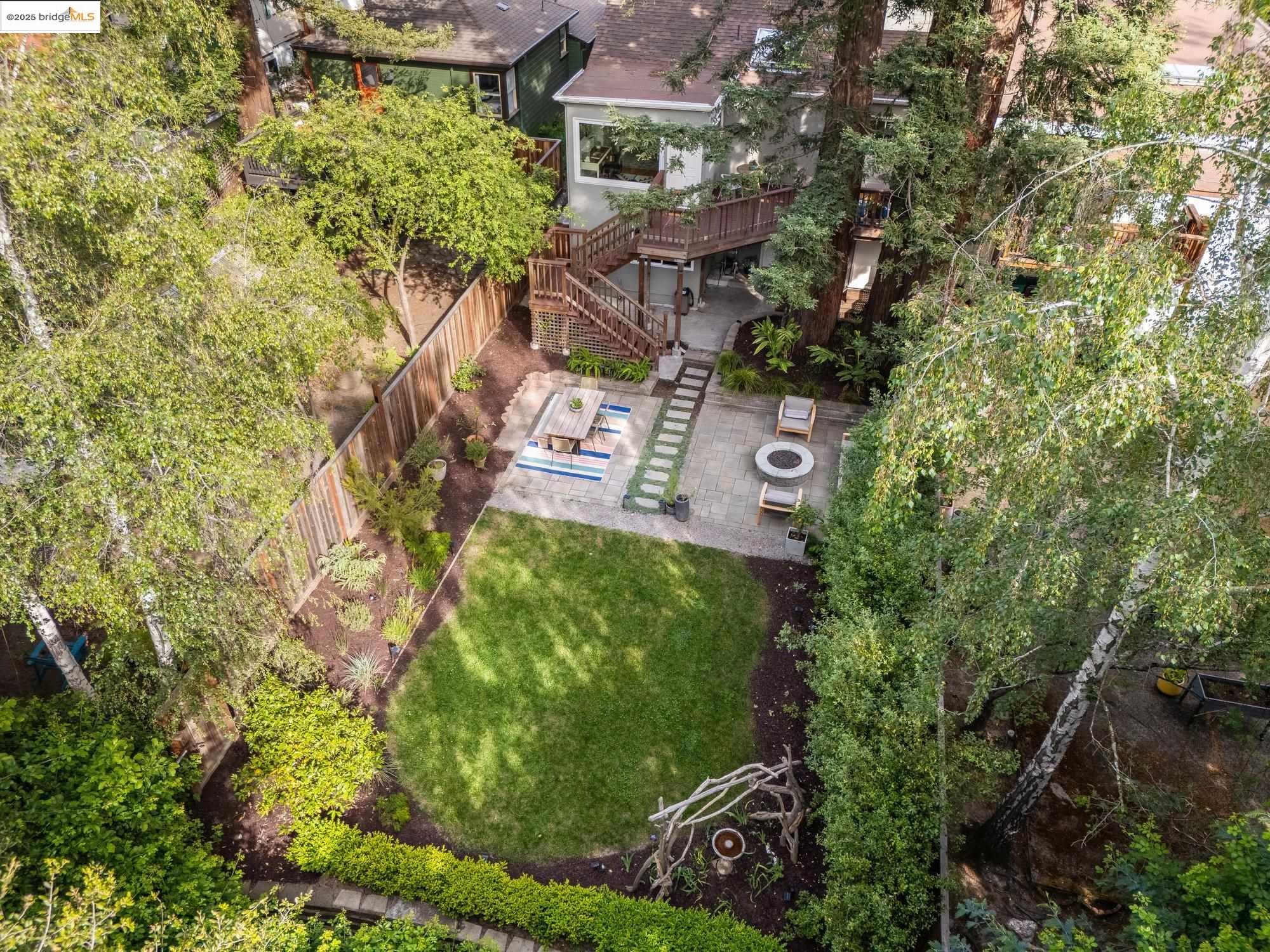 4057 Whittle Ave, Oakland, California 94602, 5 Bedrooms Bedrooms, 8 Rooms Rooms,2 BathroomsBathrooms,Residential,For Sale,4057 Whittle Ave,41097482